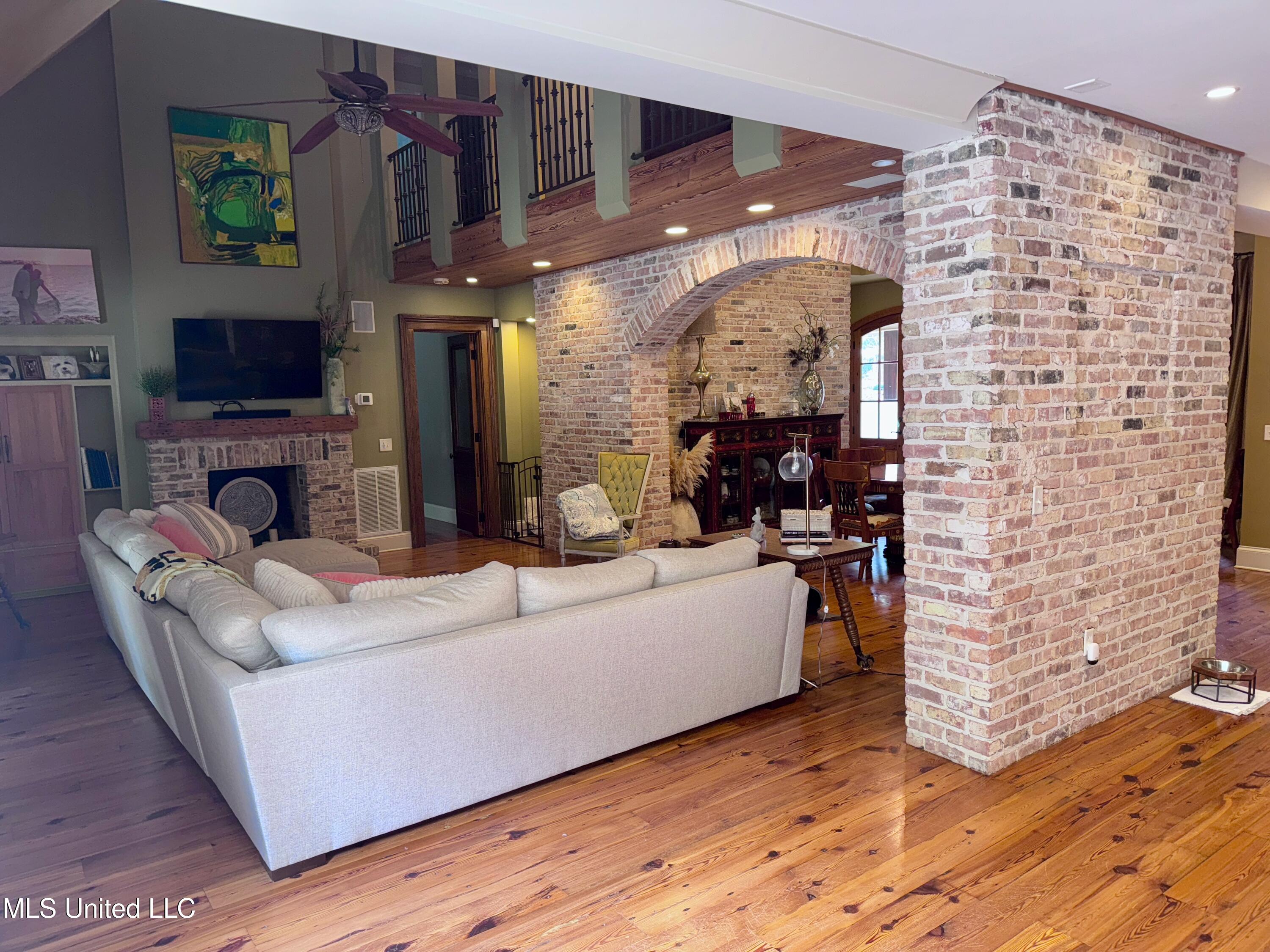 236 Sawbridge Drive