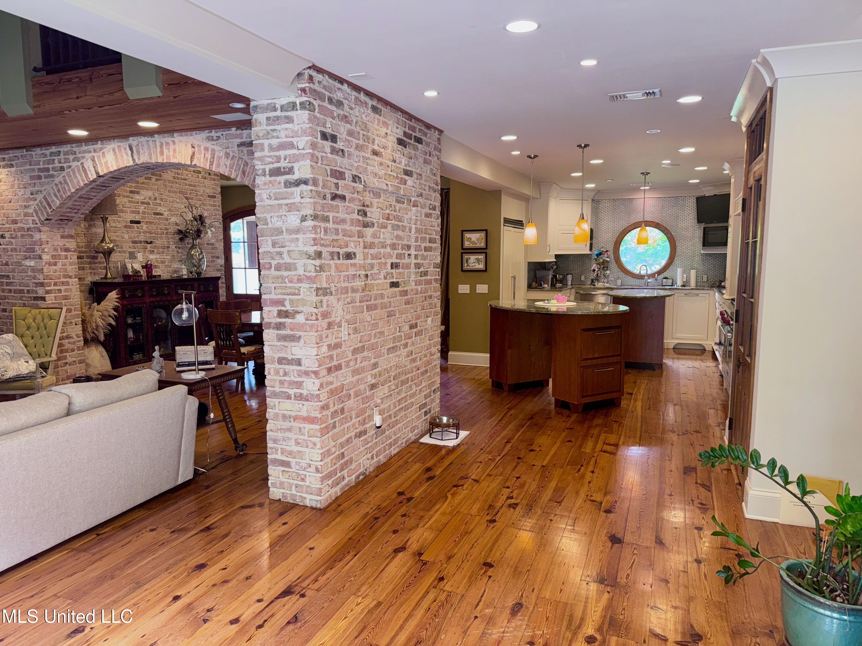 236 Sawbridge Drive