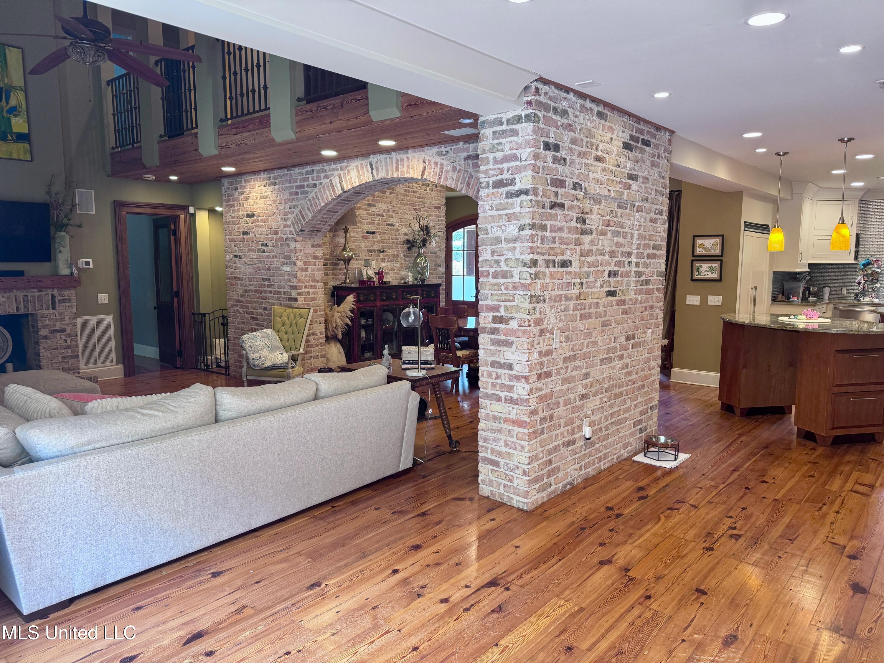 236 Sawbridge Drive