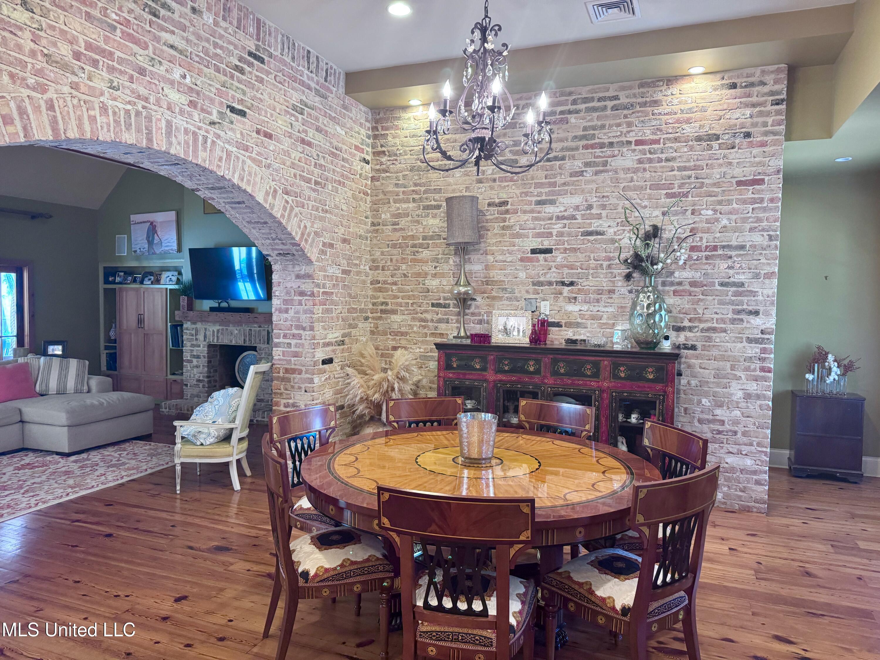 236 Sawbridge Drive