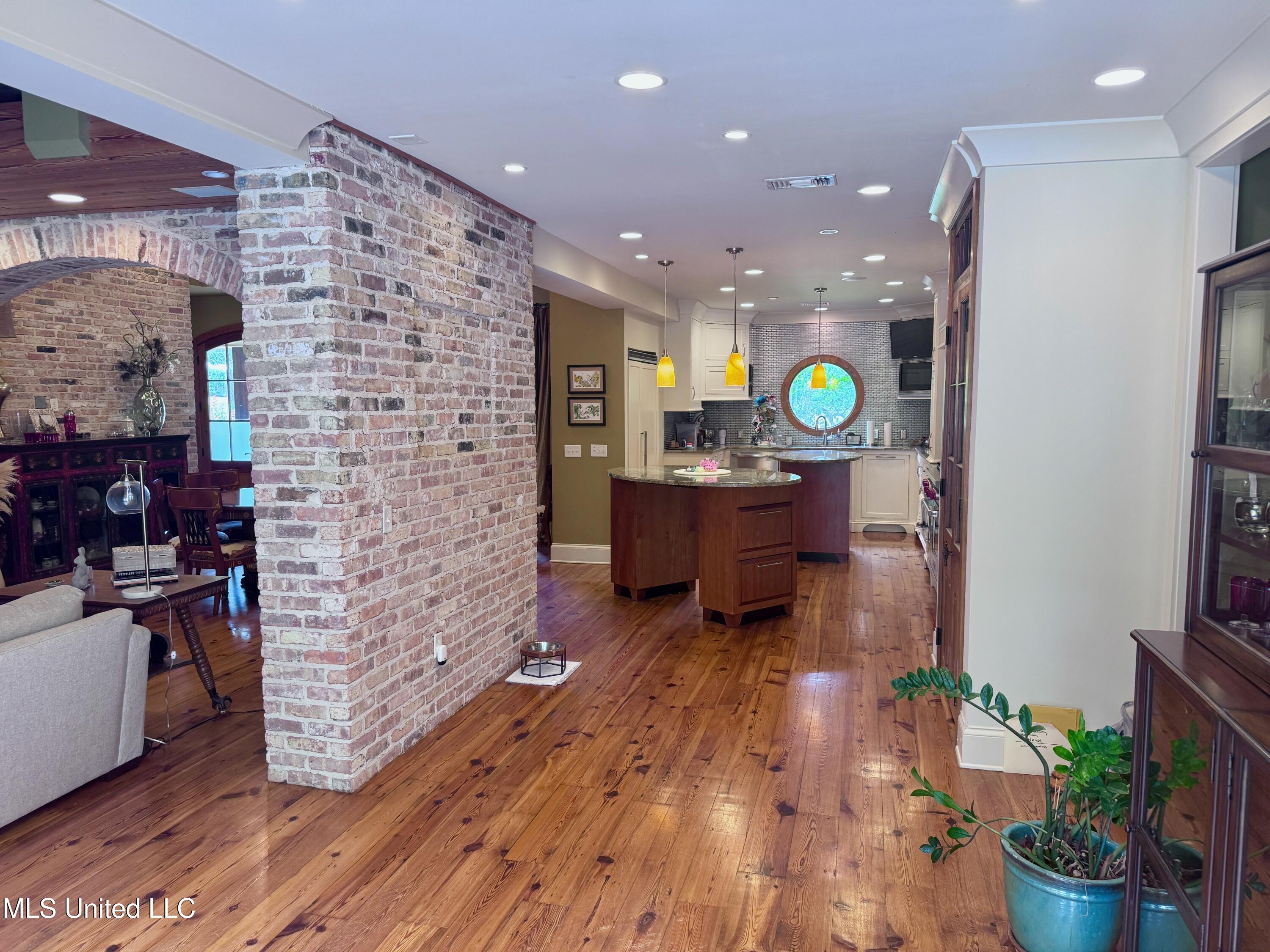 236 Sawbridge Drive