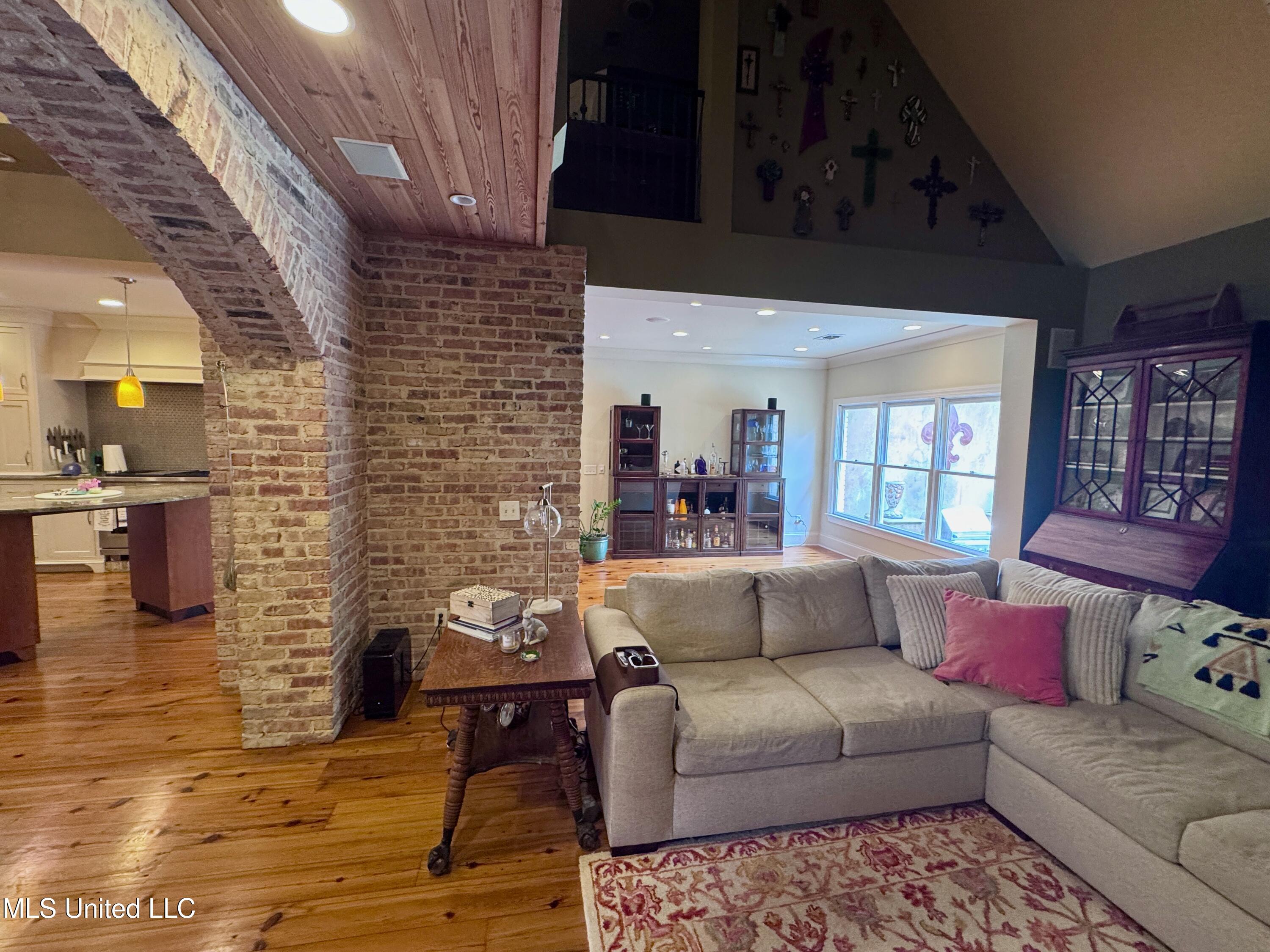 236 Sawbridge Drive