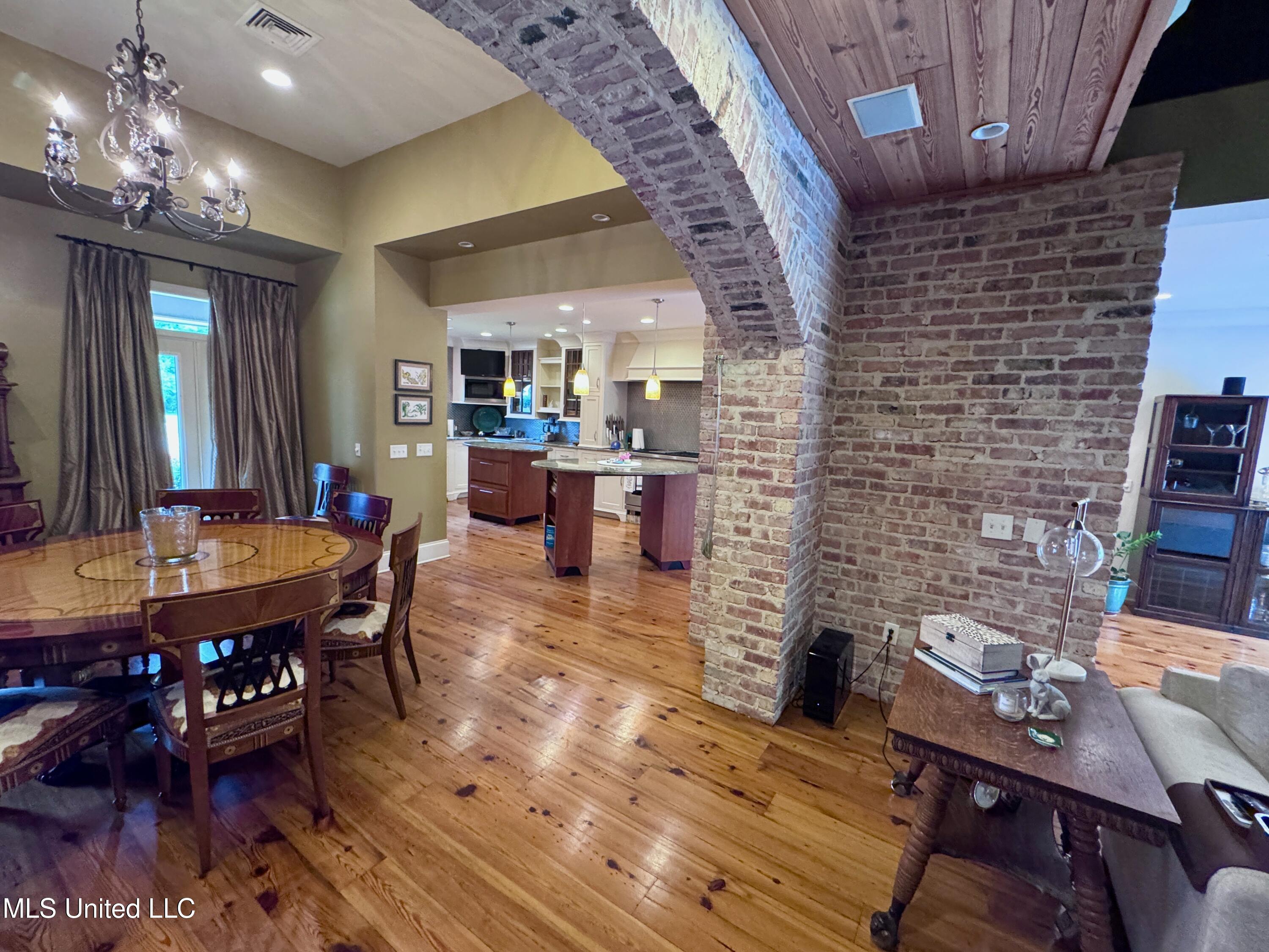236 Sawbridge Drive