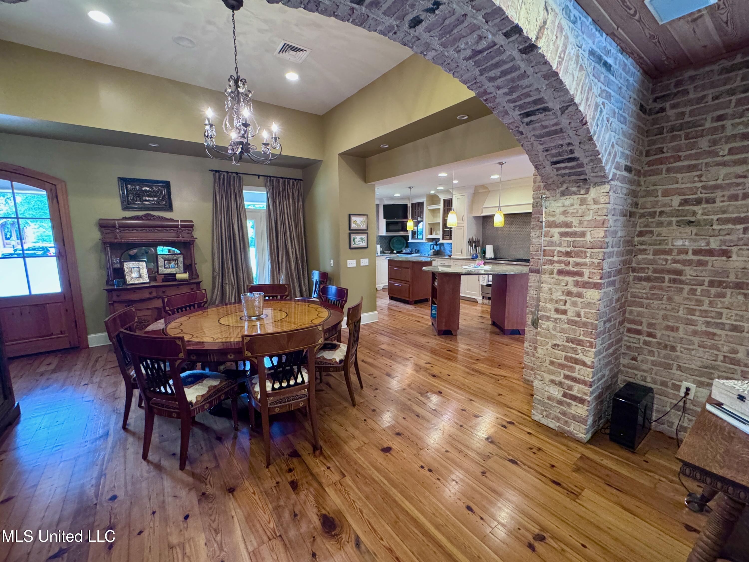 236 Sawbridge Drive