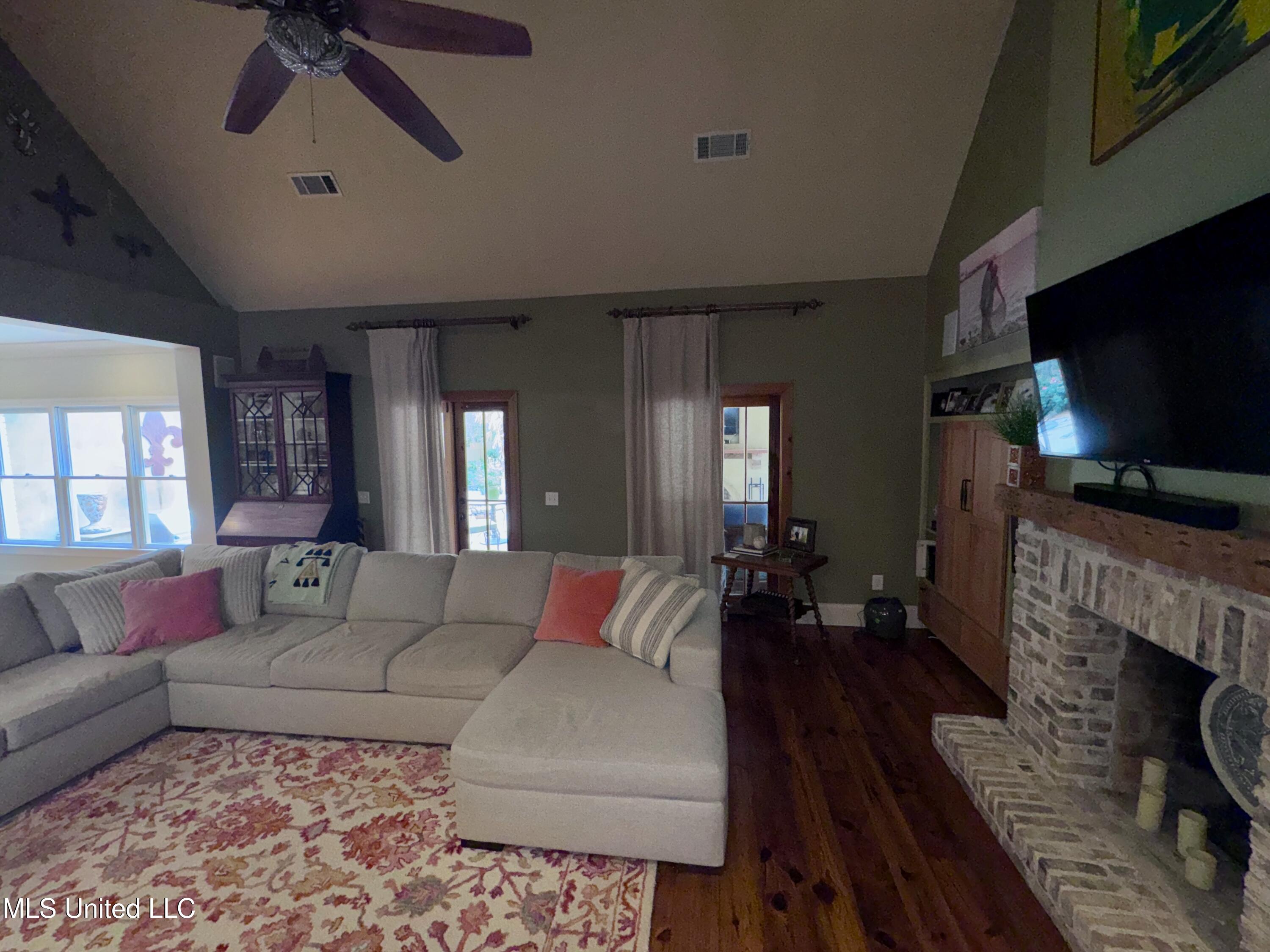 236 Sawbridge Drive