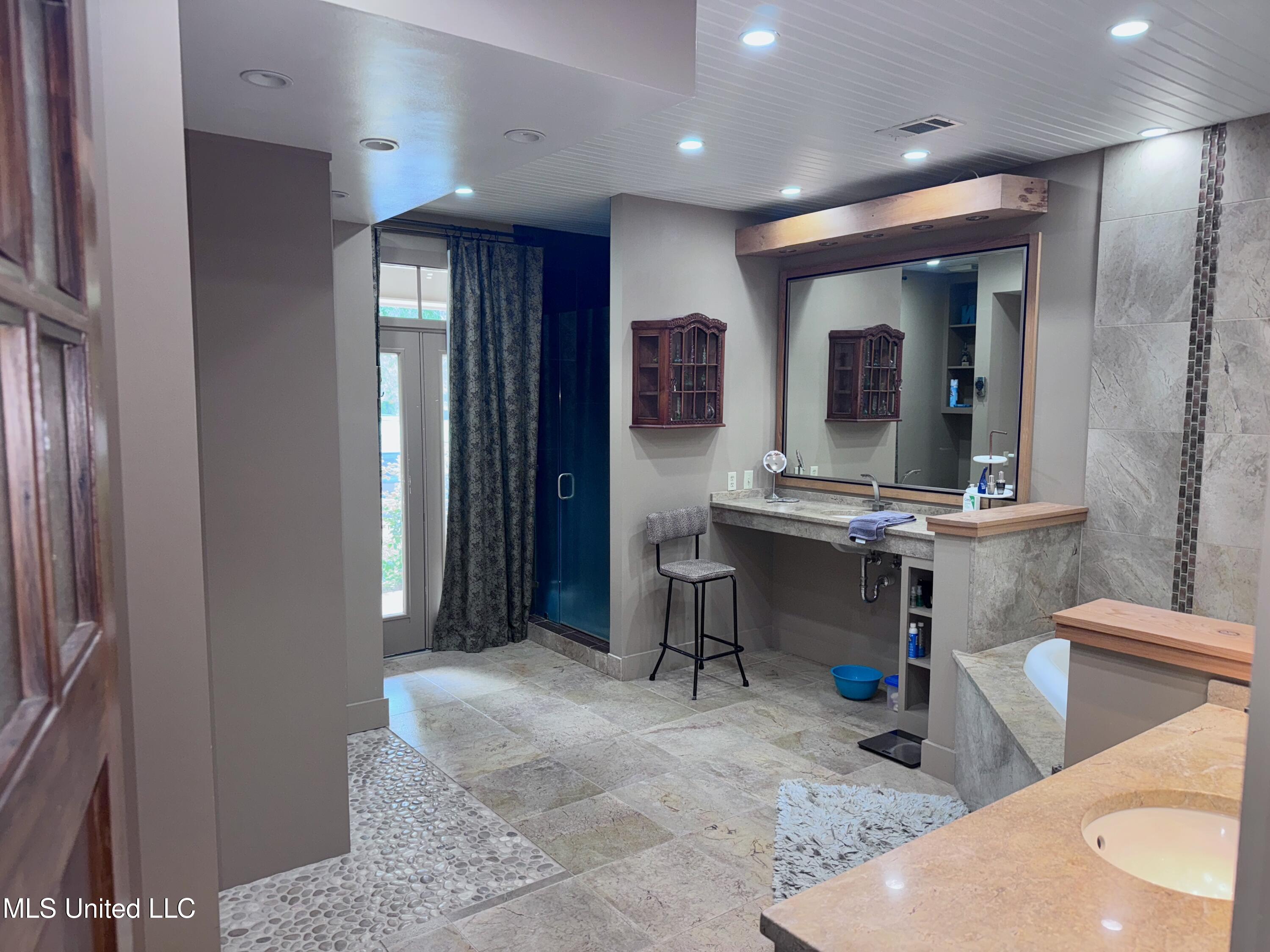 236 Sawbridge Drive