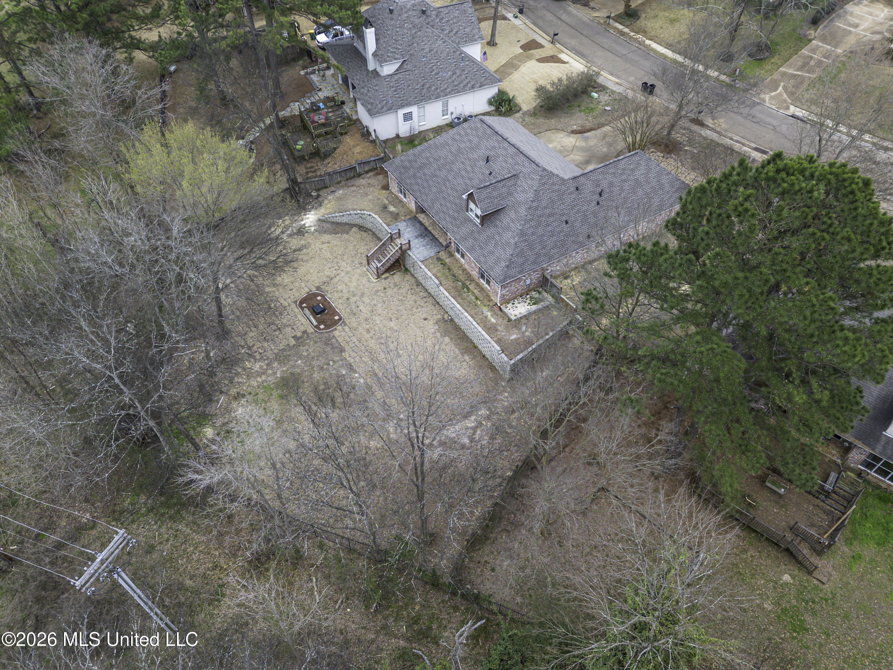 140 Whisper Lake Boulevard