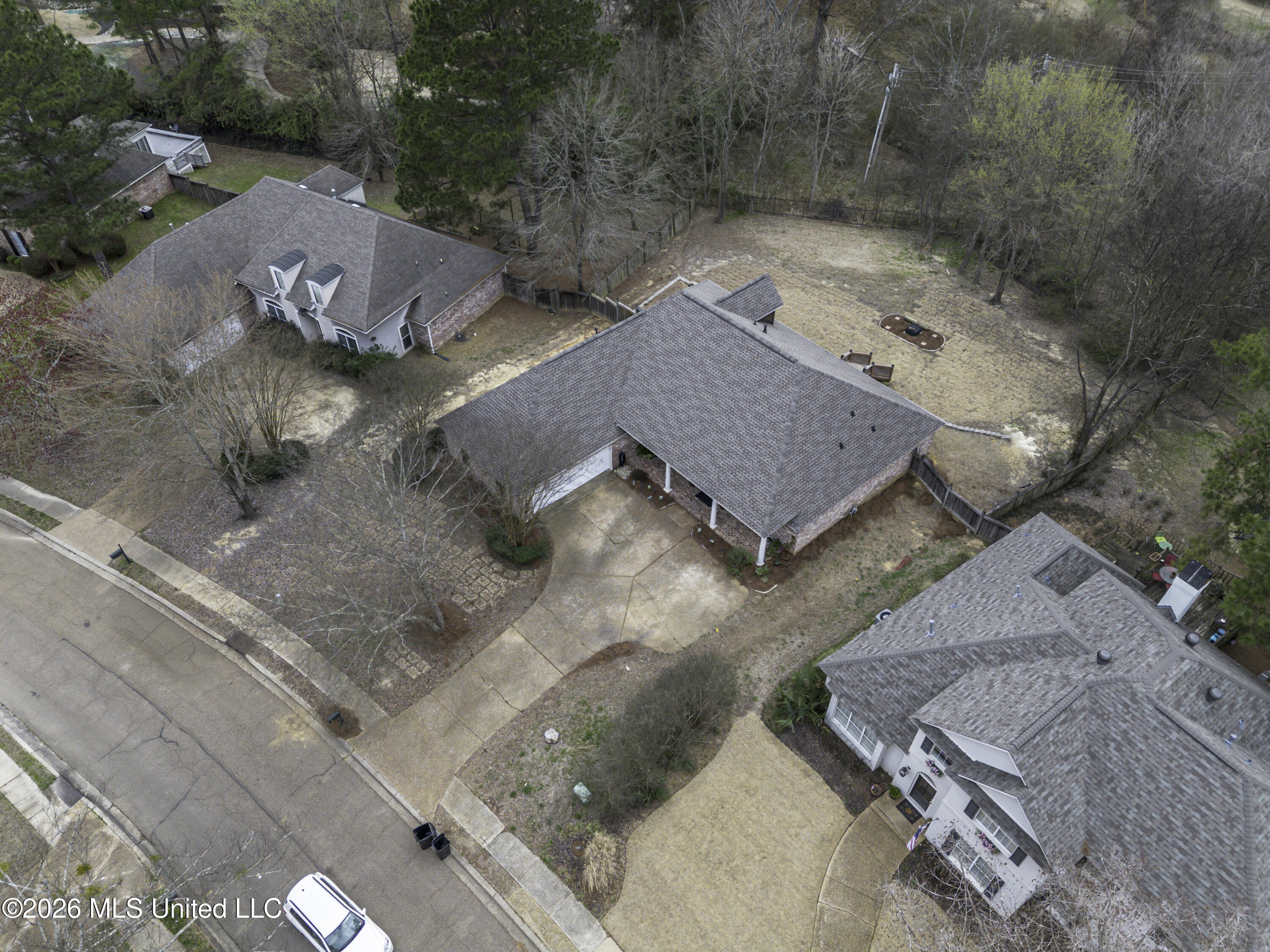 140 Whisper Lake Boulevard