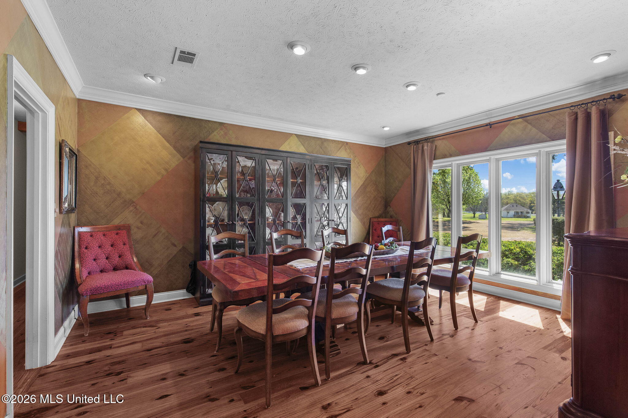 6145 Wirtz Road