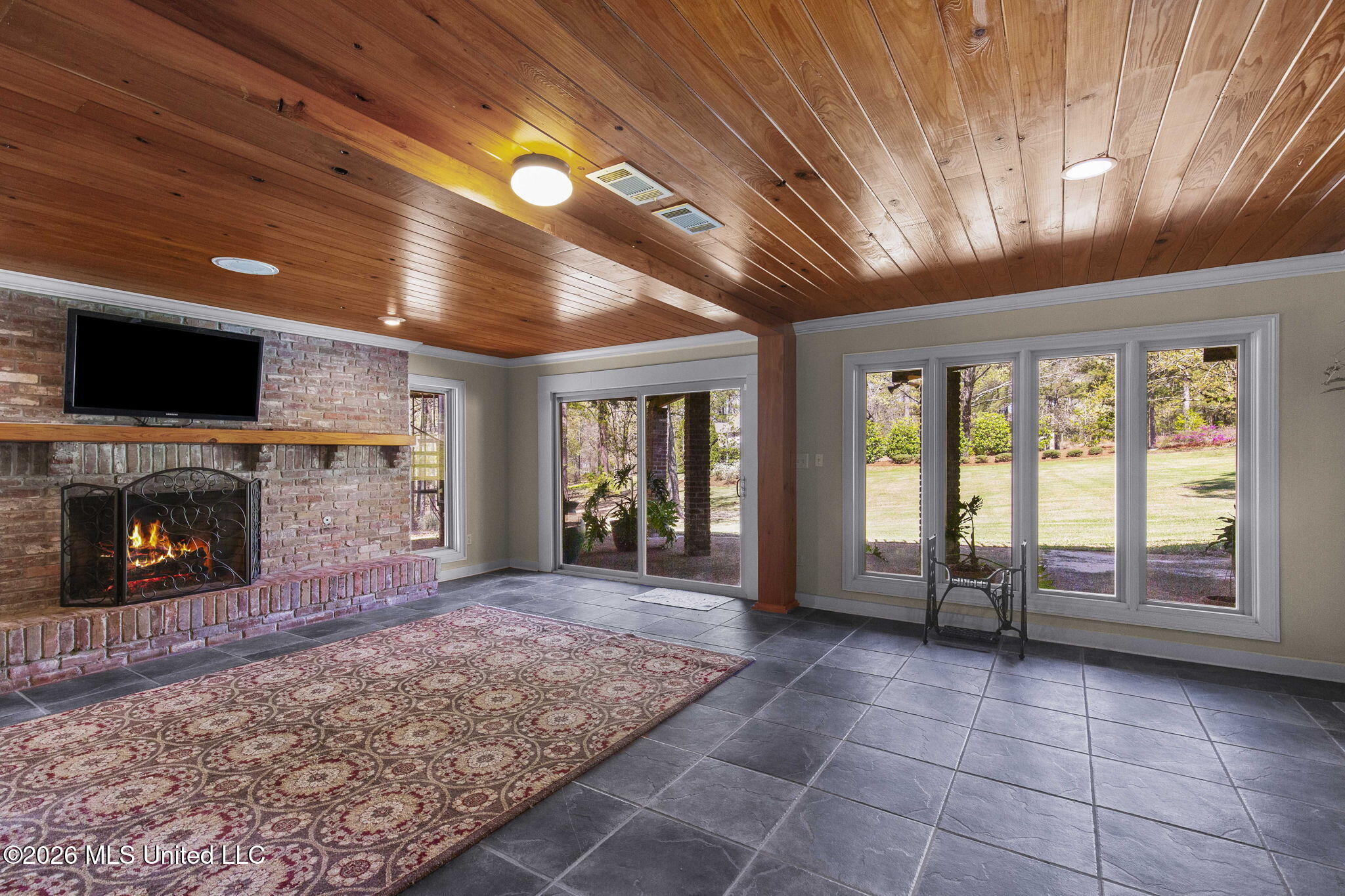 6145 Wirtz Road