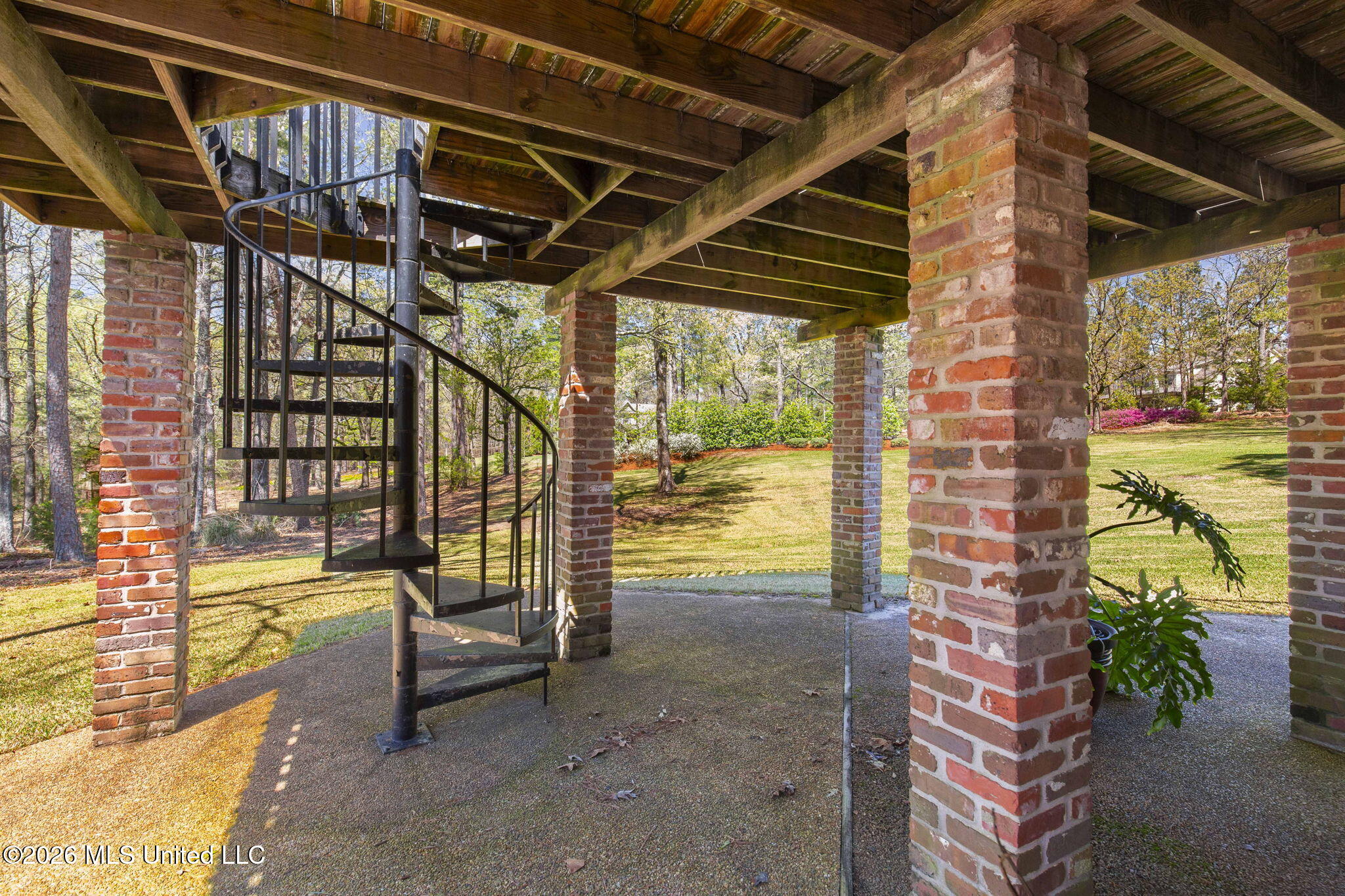 6145 Wirtz Road