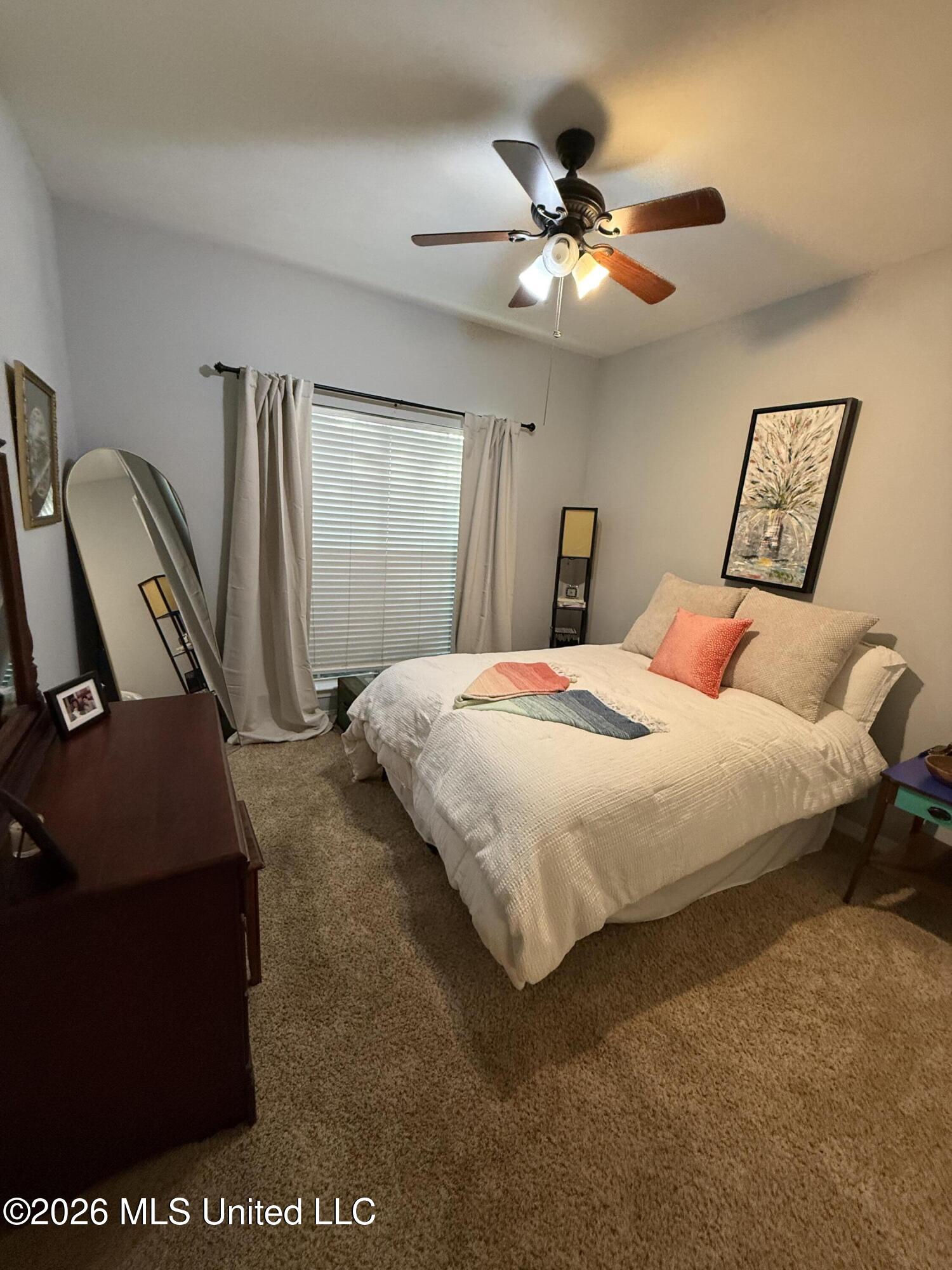 609 Spring Grove