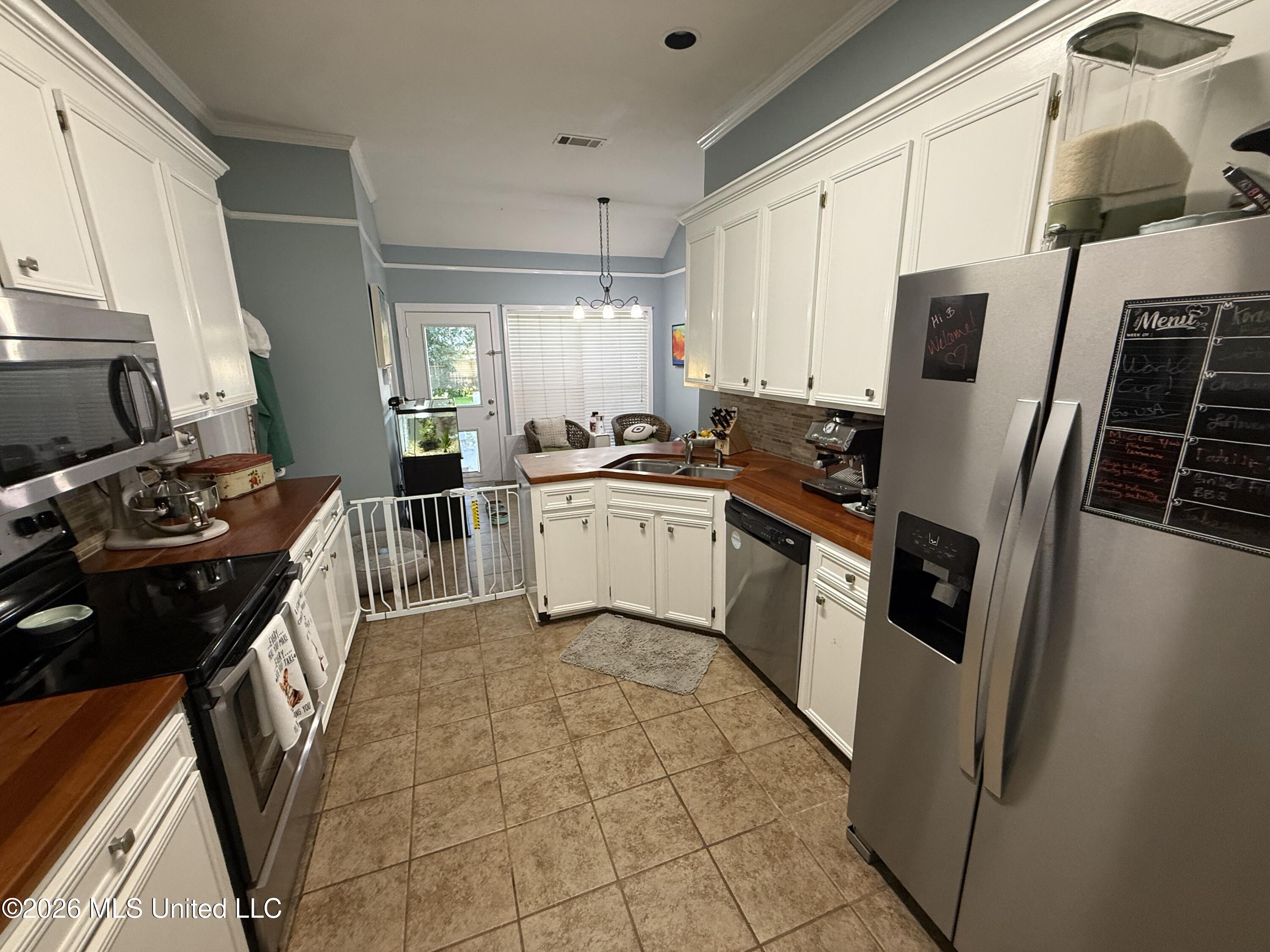 609 Spring Grove