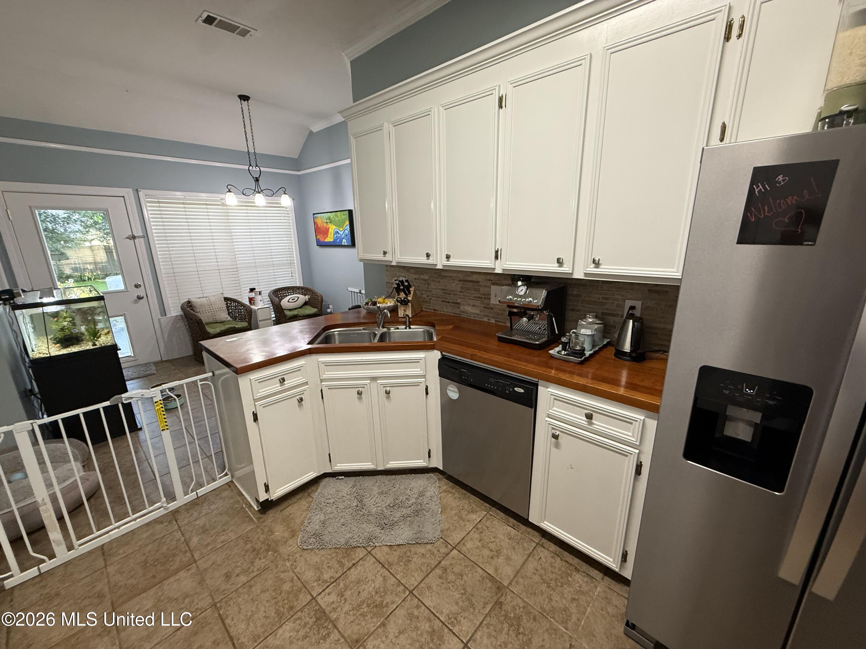 609 Spring Grove
