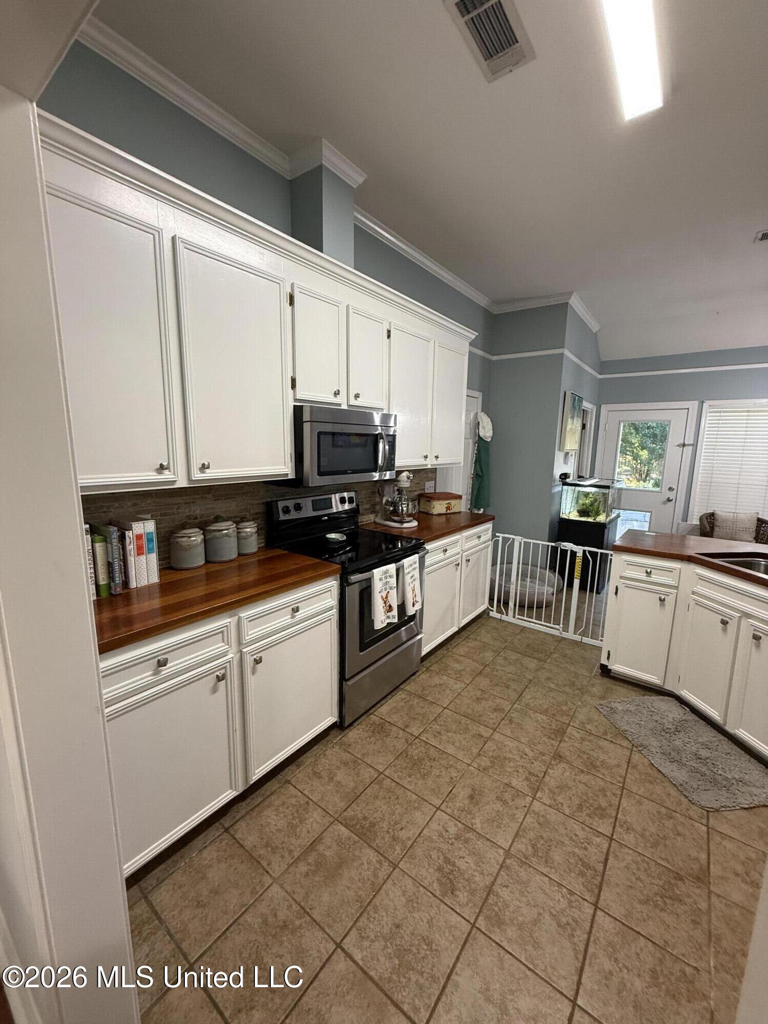 609 Spring Grove
