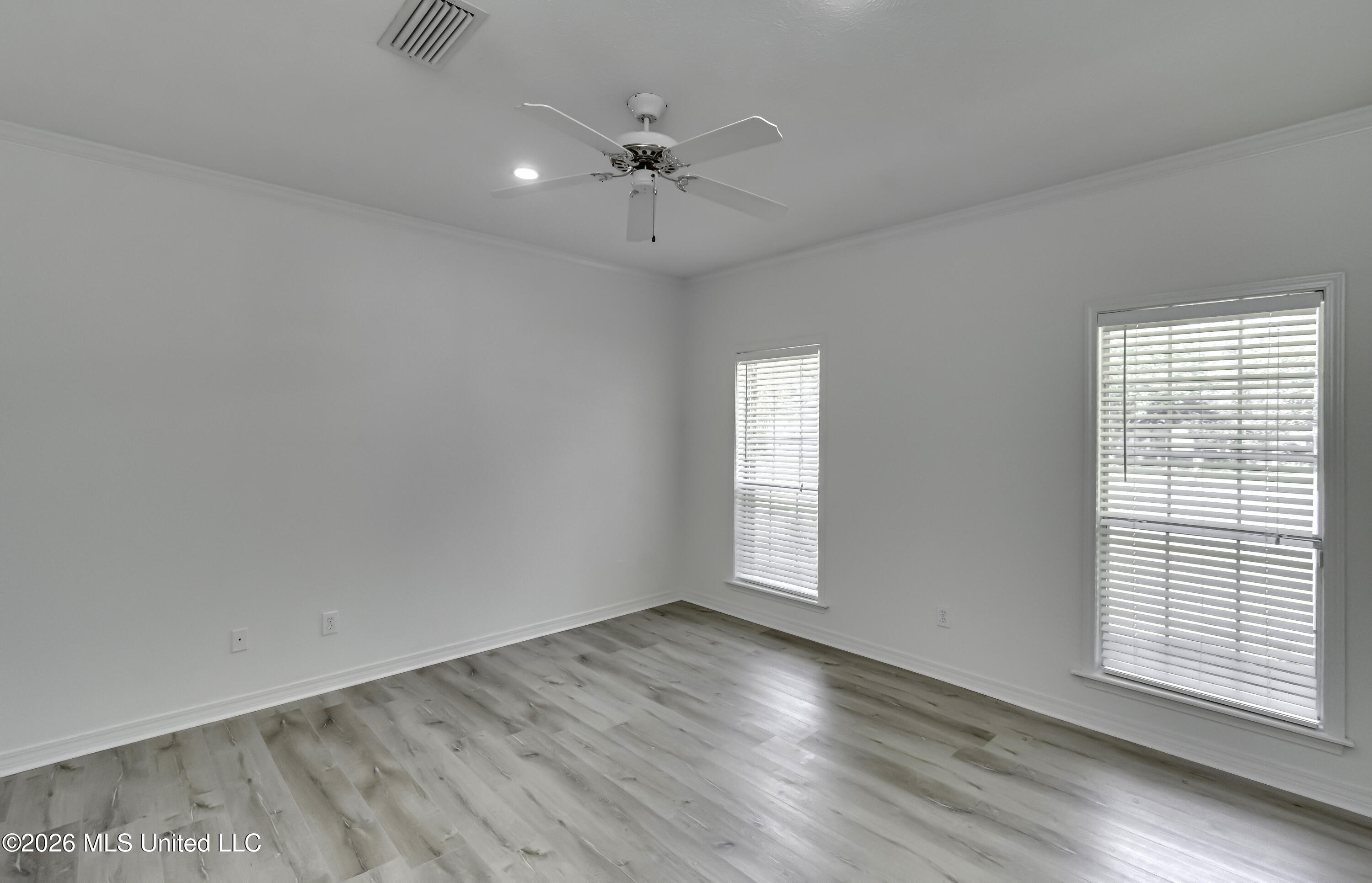 403 Sawtooth Cove
