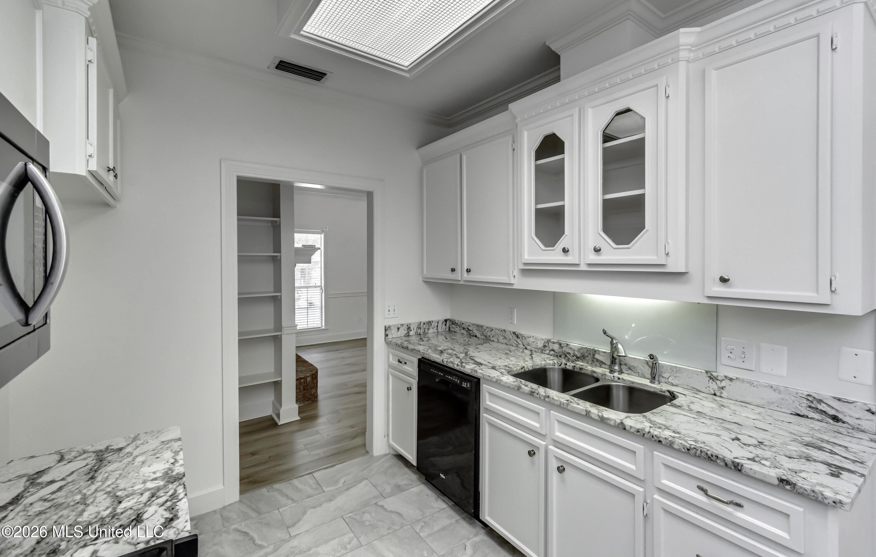 403 Sawtooth Cove