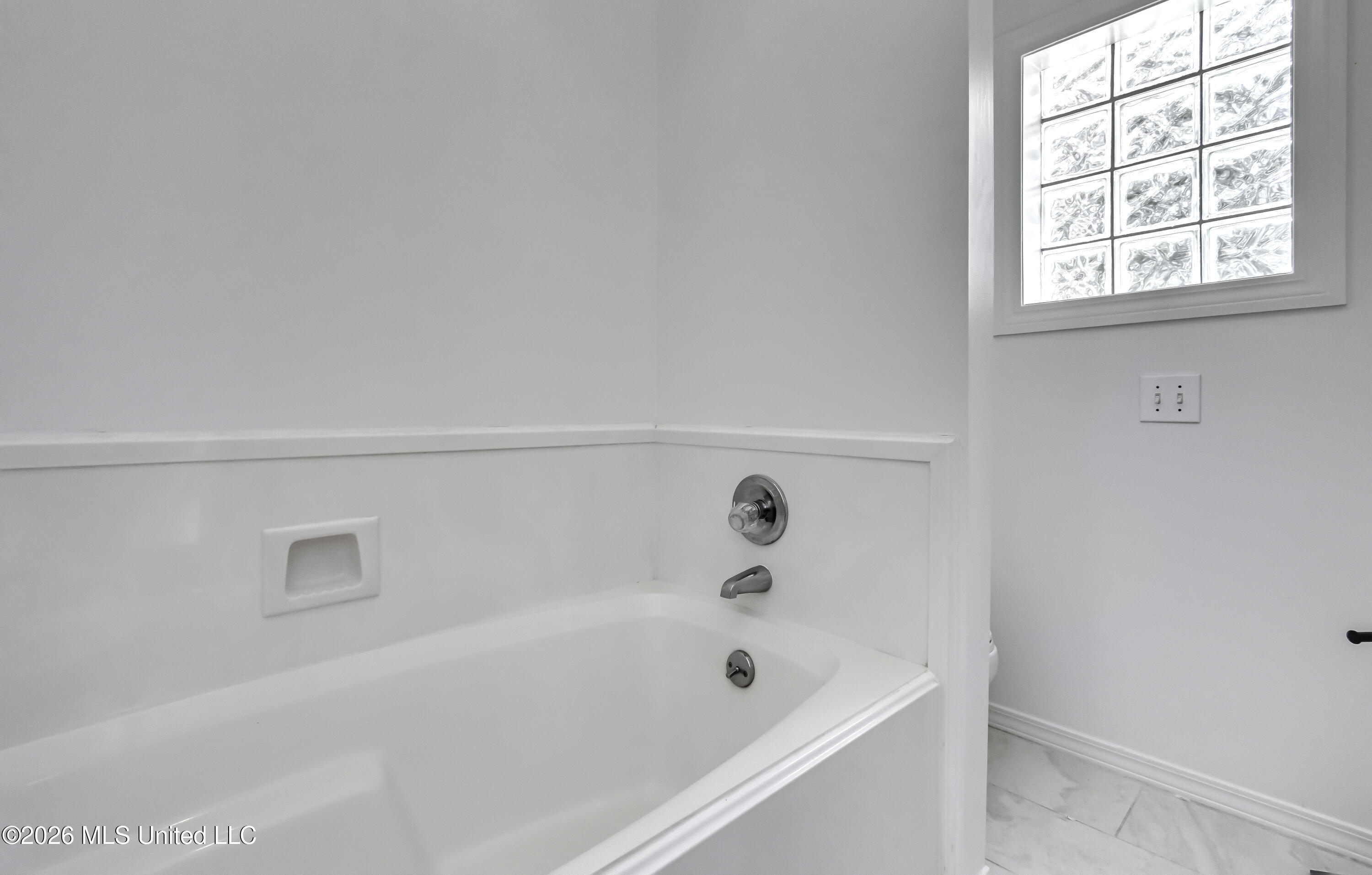 403 Sawtooth Cove