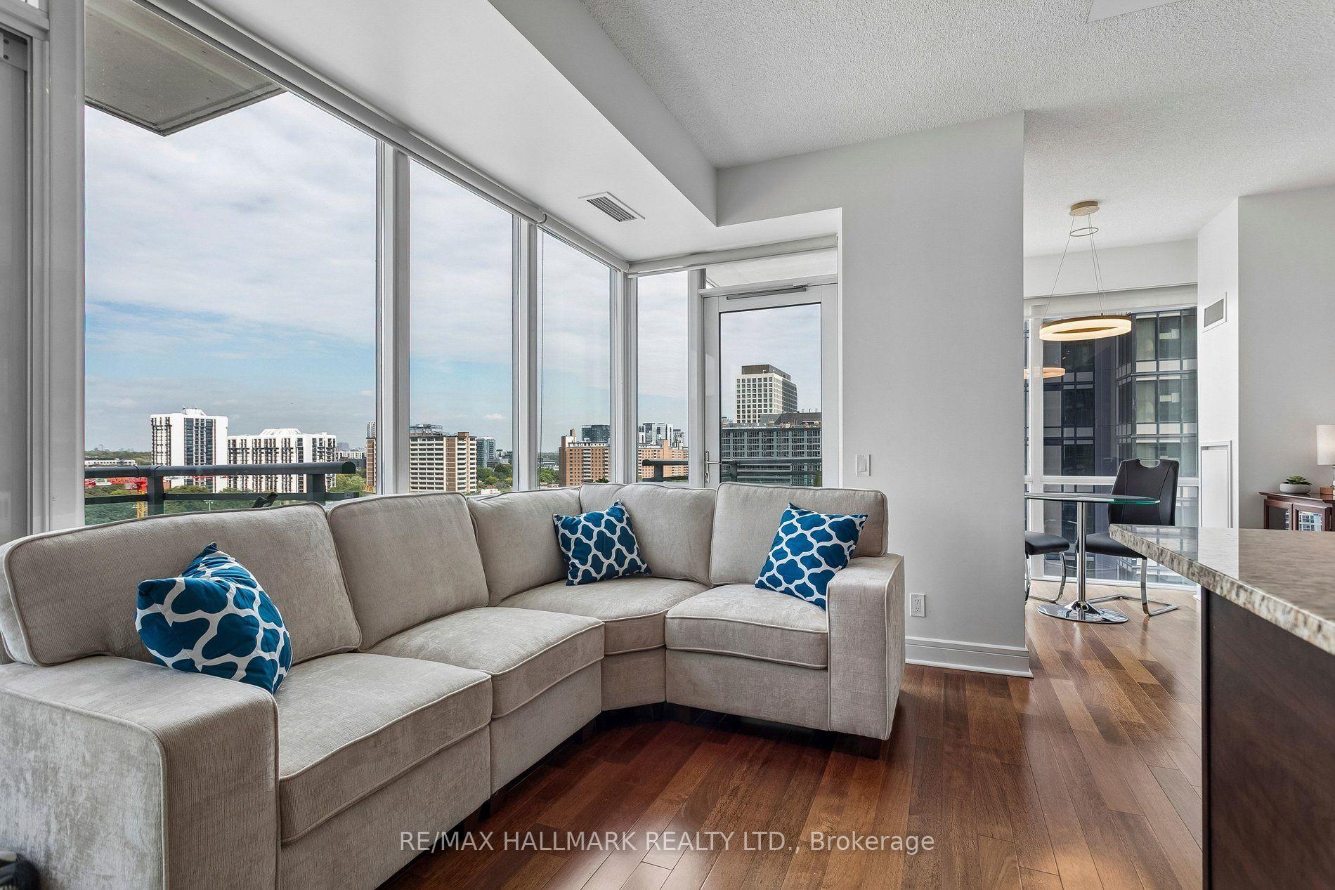 116 George Street 1202, Toronto Unit: 1202