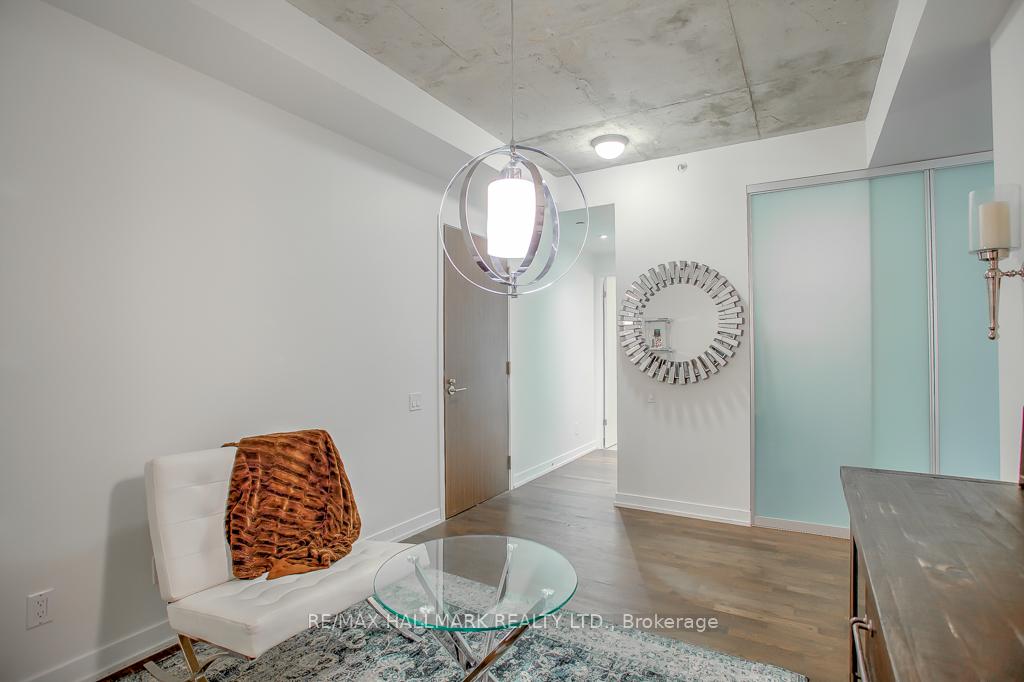 560 King Street W 419, Toronto Unit: 419