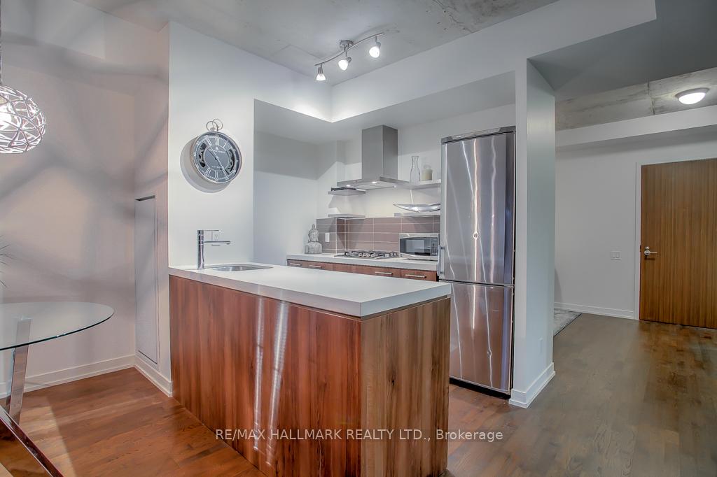 560 King Street W 419, Toronto Unit: 419