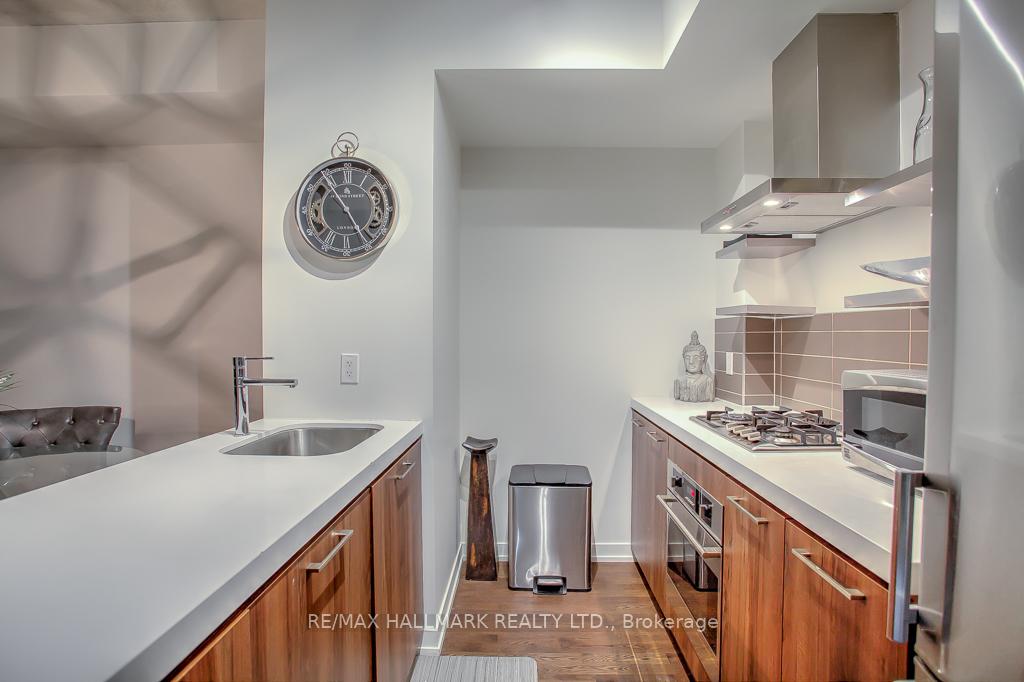 560 King Street W 419, Toronto Unit: 419