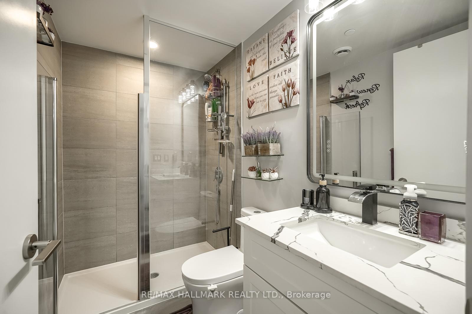 9 Tecumseth Street 421, Toronto Unit: 421