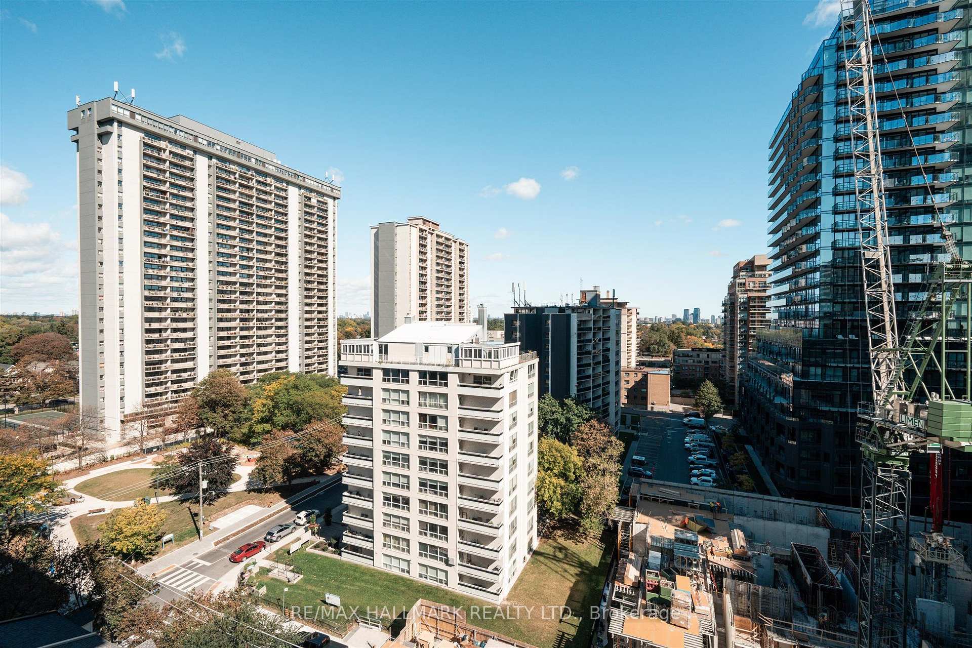 109 Erskine Avenue 1109, Toronto Unit: 1109
