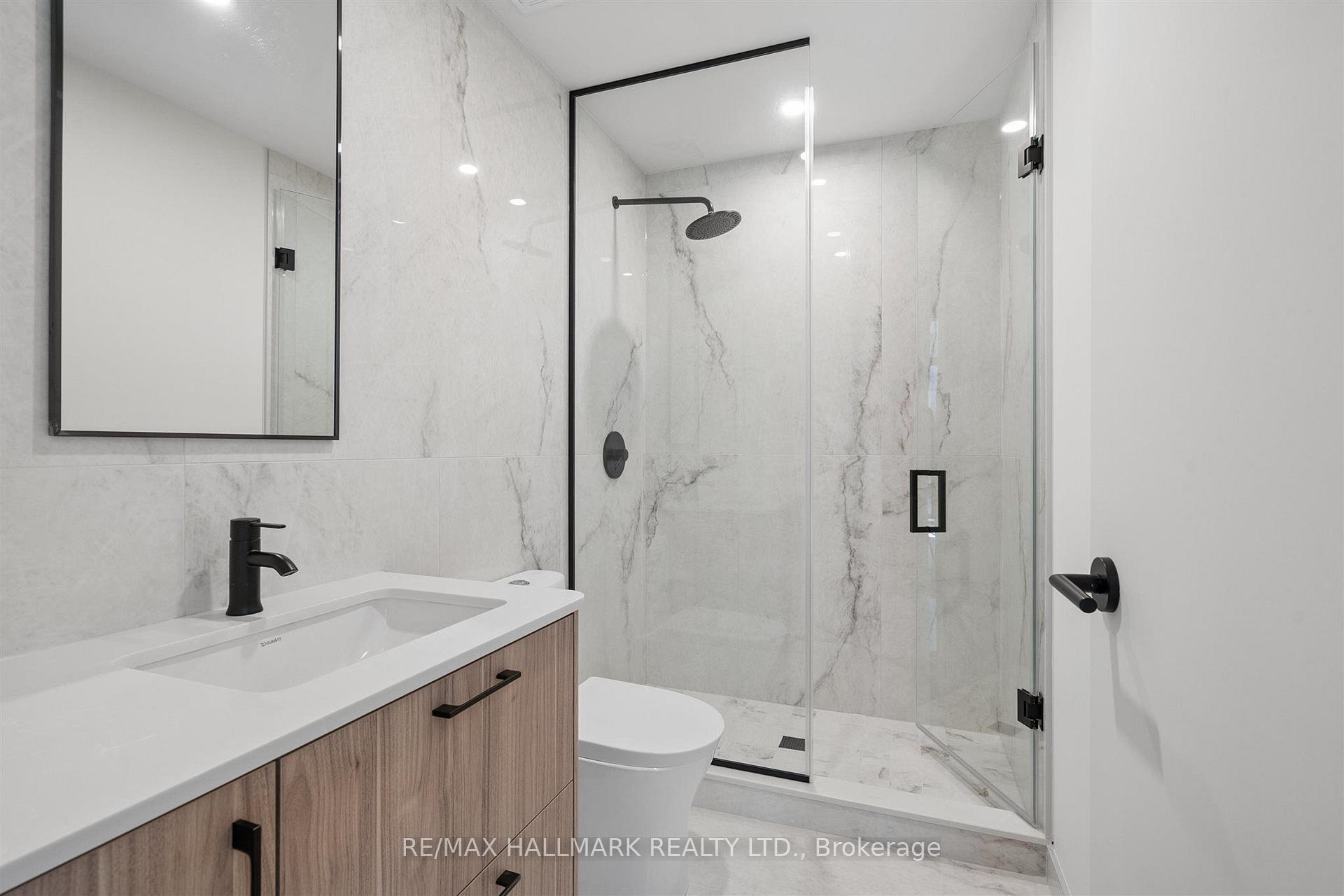 109 Erskine Avenue 1109, Toronto Unit: 1109
