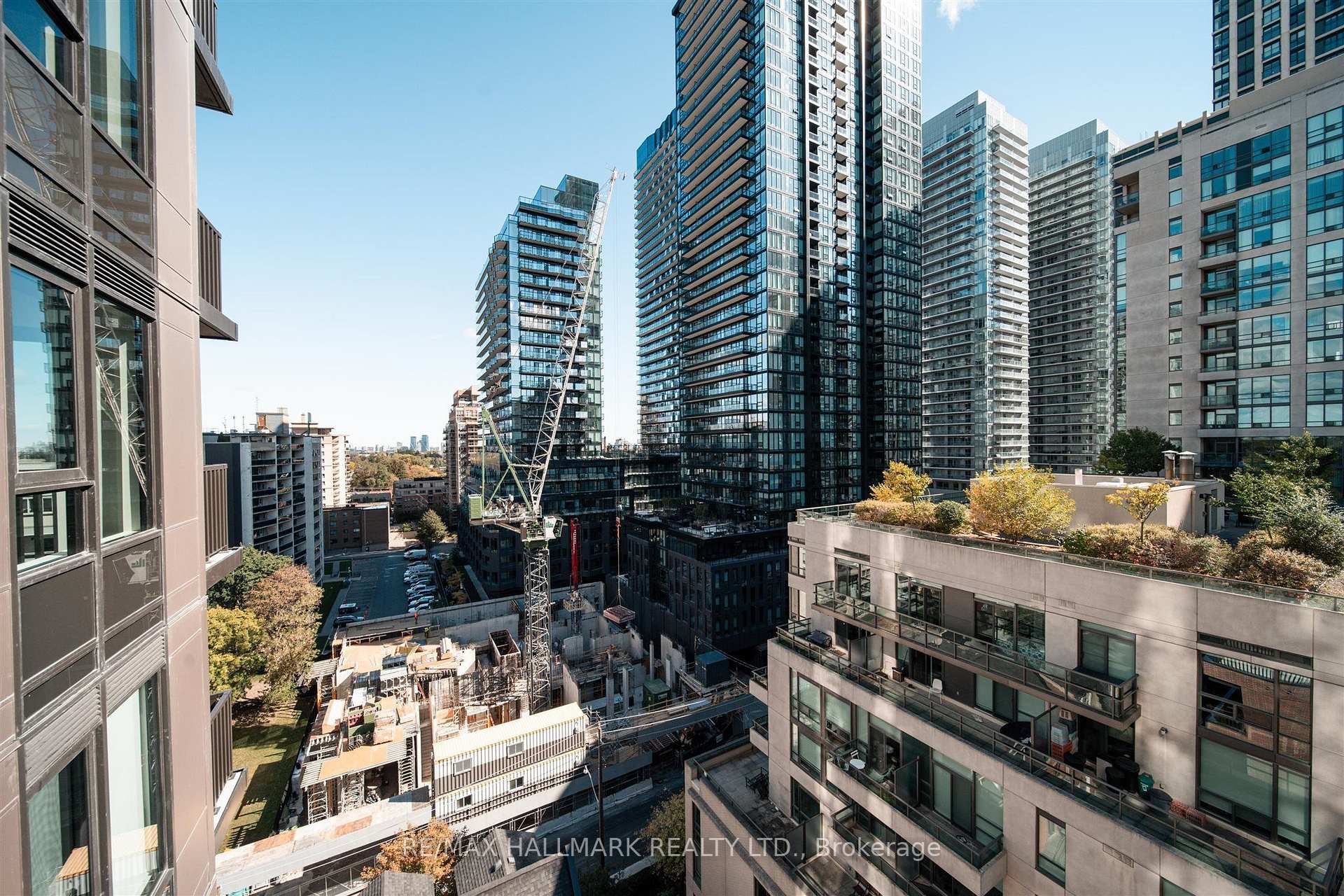 109 Erskine Avenue 1109, Toronto Unit: 1109