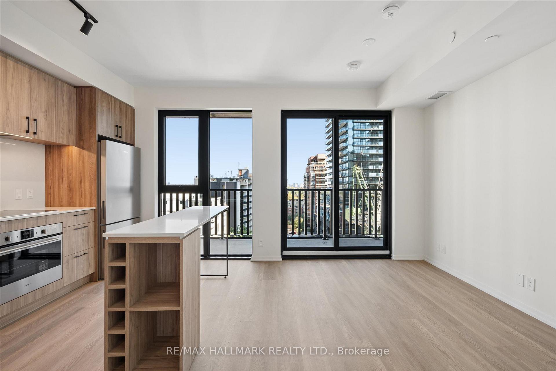 109 Erskine Avenue 1109, Toronto Unit: 1109