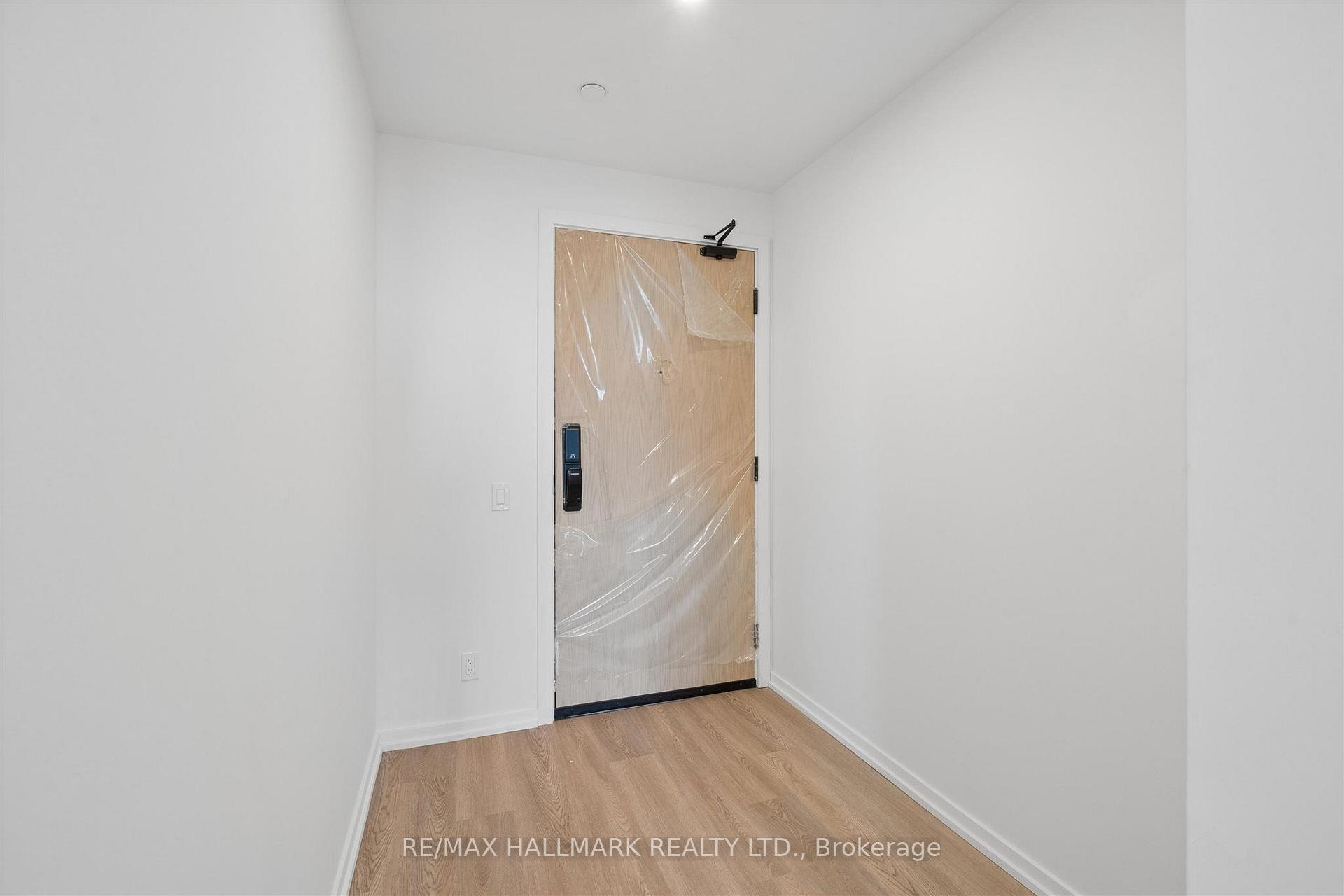 109 Erskine Avenue 1109, Toronto Unit: 1109