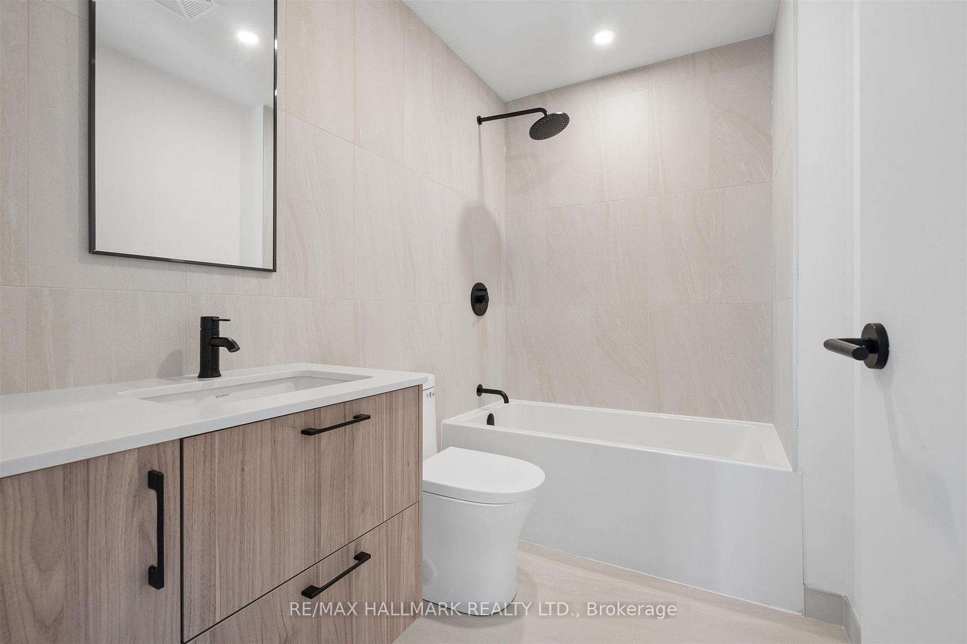 109 Erskine Avenue 1109, Toronto Unit: 1109