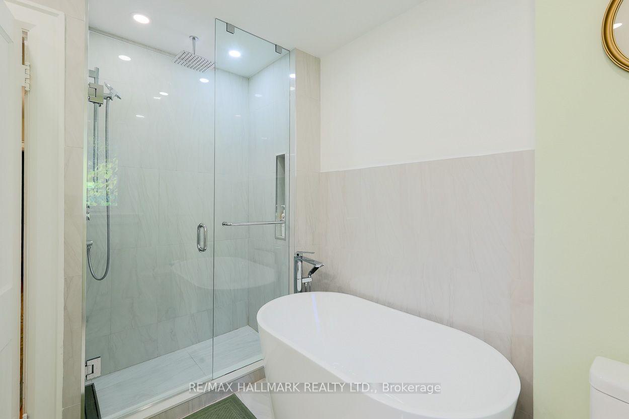 142 Hillsdale Avenue E, Toronto