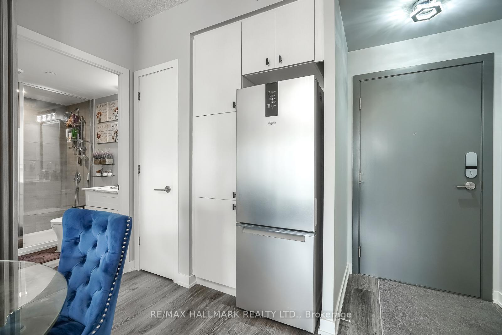 9 Tecumseth Street 421, Toronto Unit: 421