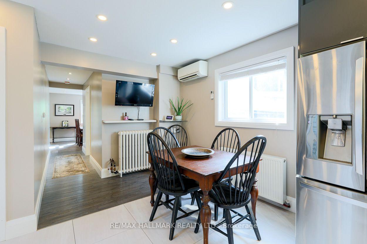 110 Lakeside Avenue, Toronto