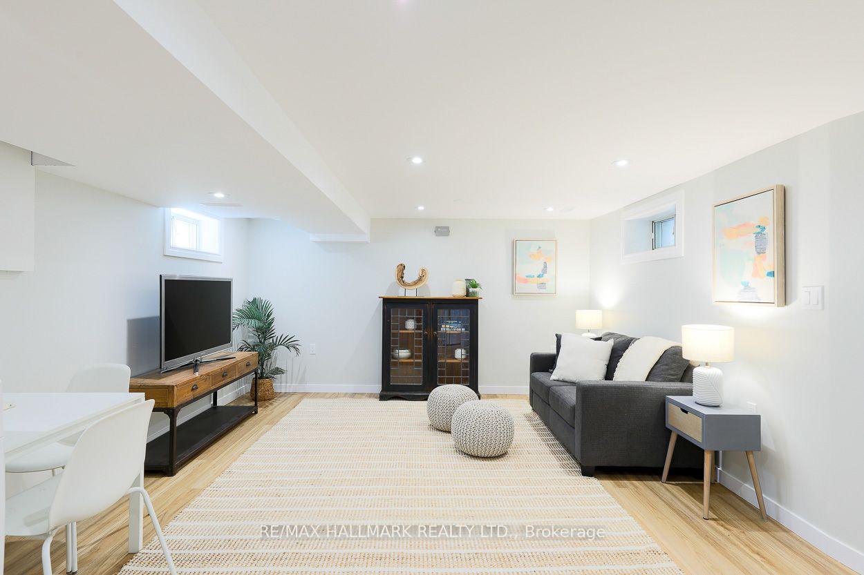 38 Boultbee Avenue, Toronto