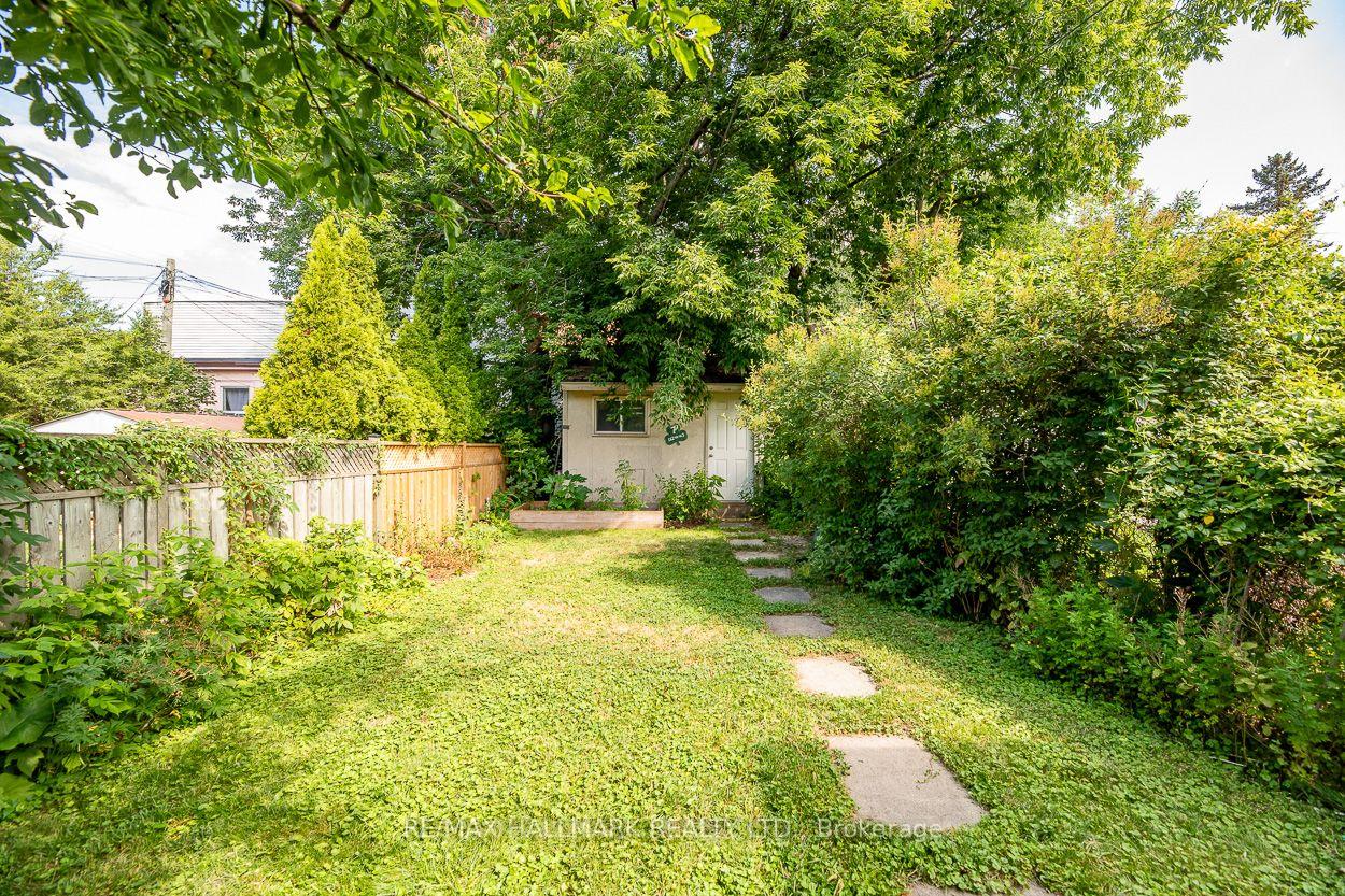 38 Boultbee Avenue, Toronto