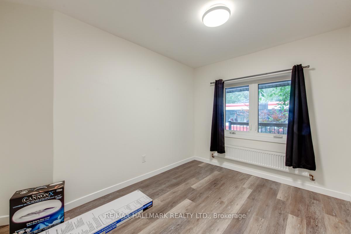 233 Kingston Road Main, Toronto Unit: Main