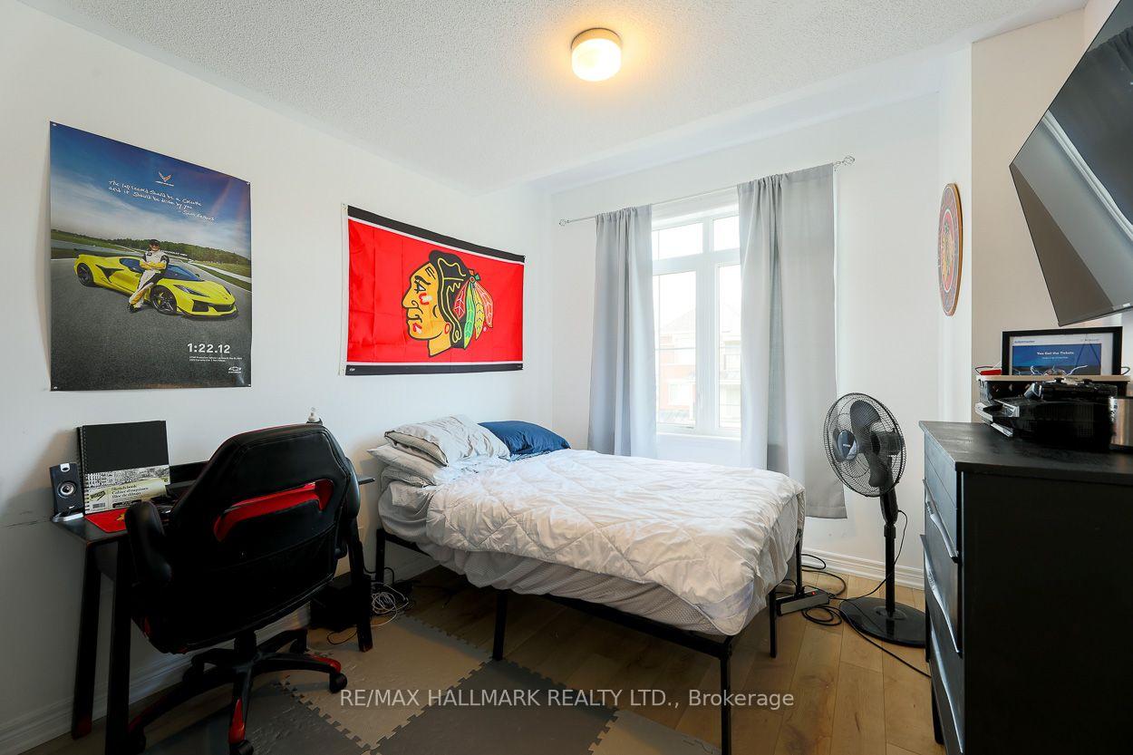 1090 Lockie Drive