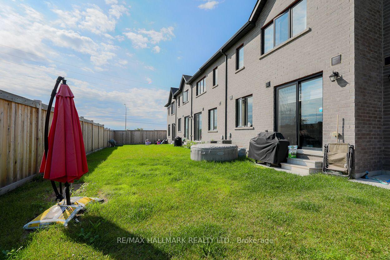 1090 Lockie Drive