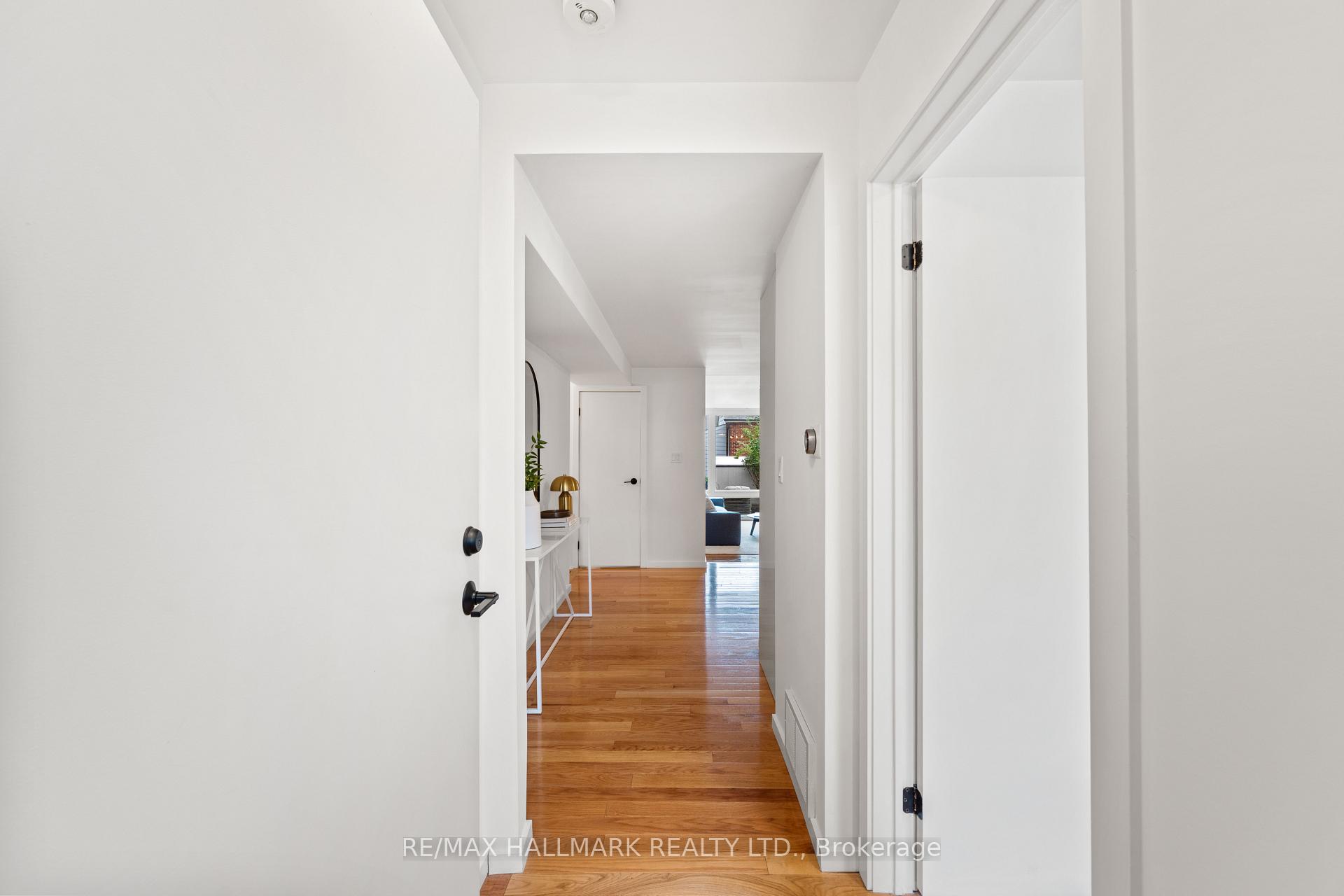 92 Chisholm Avenue, Toronto