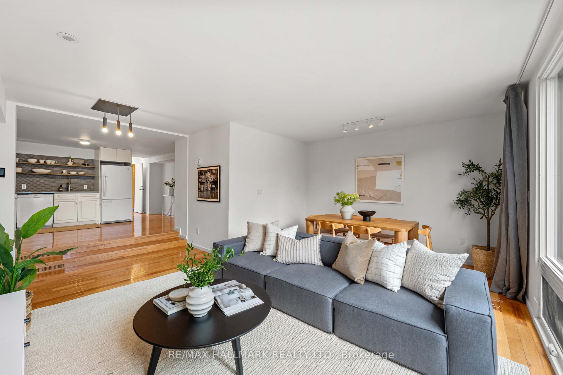 92 Chisholm Avenue, Toronto