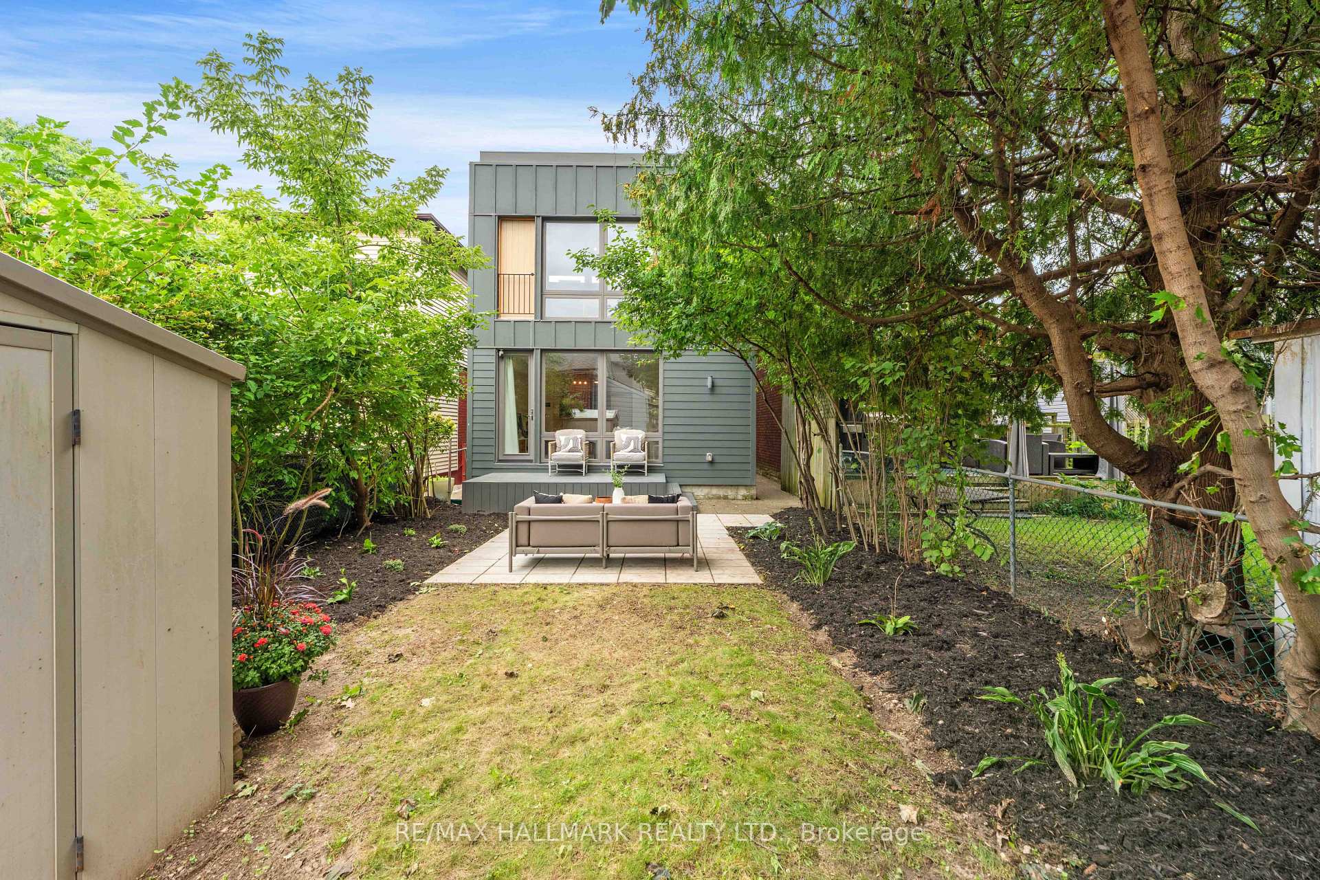 92 Chisholm Avenue, Toronto