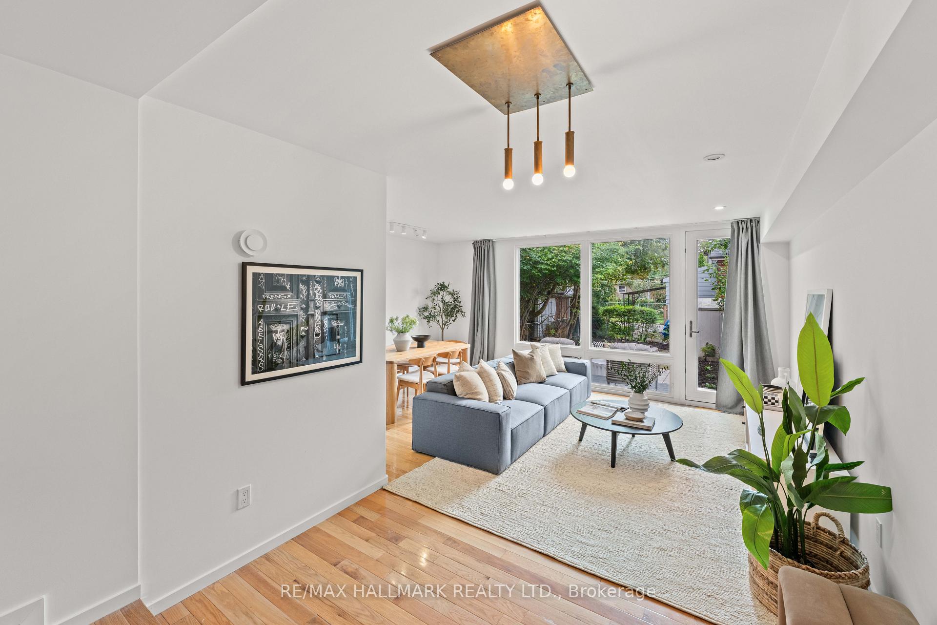 92 Chisholm Avenue, Toronto