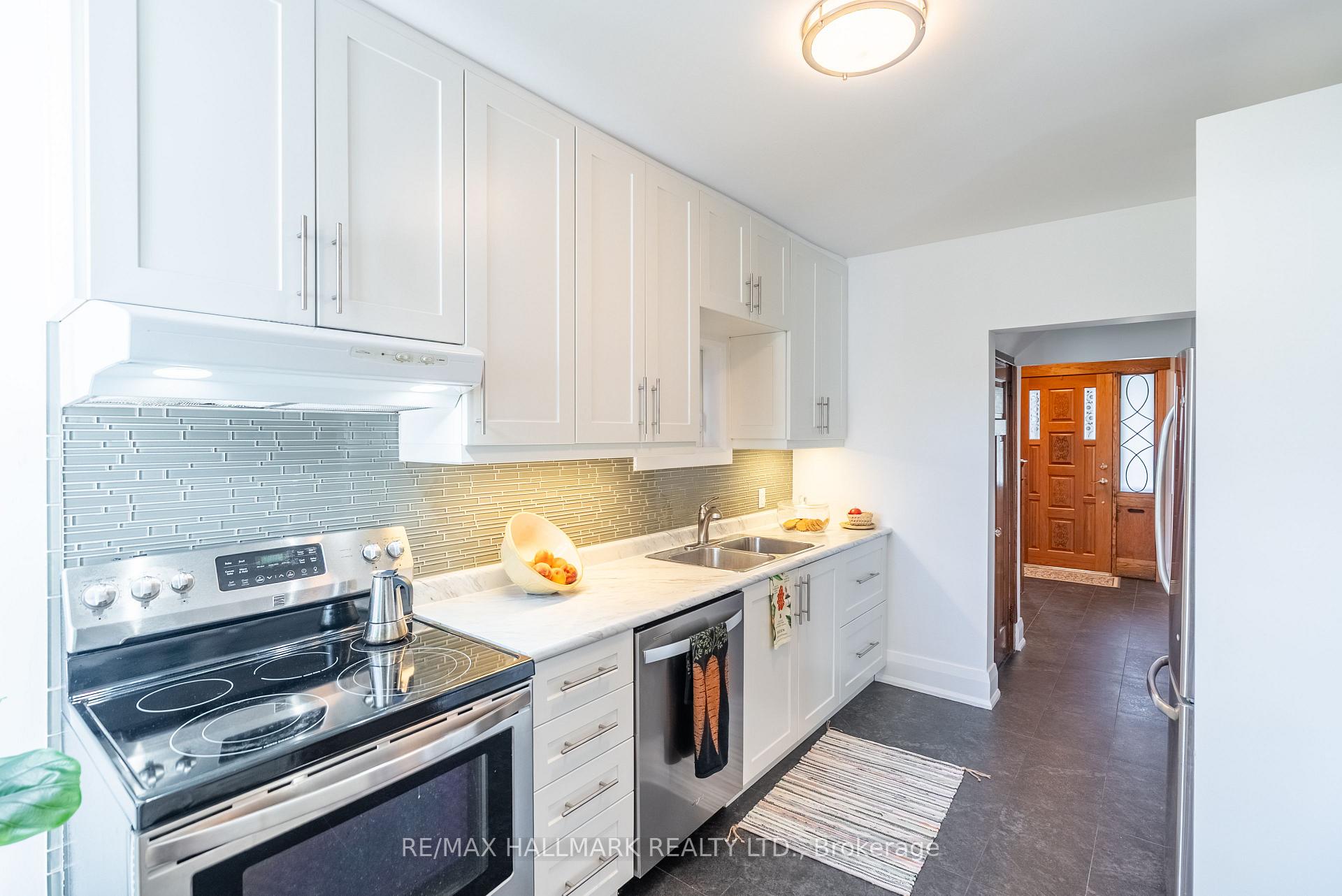 397 Strathmore Boulevard, Toronto