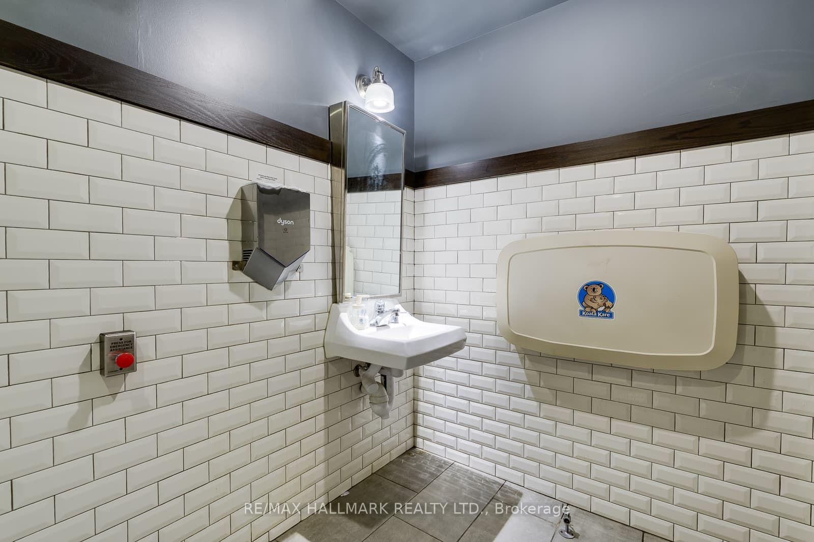 1417 Danforth Avenue, Toronto