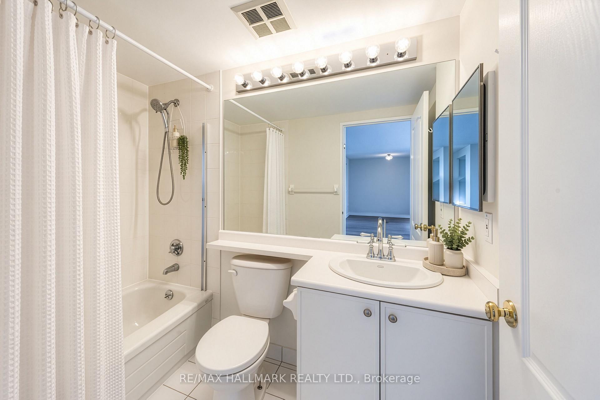 1 Greystone Walk Drive Ph91, Toronto Unit: Ph91