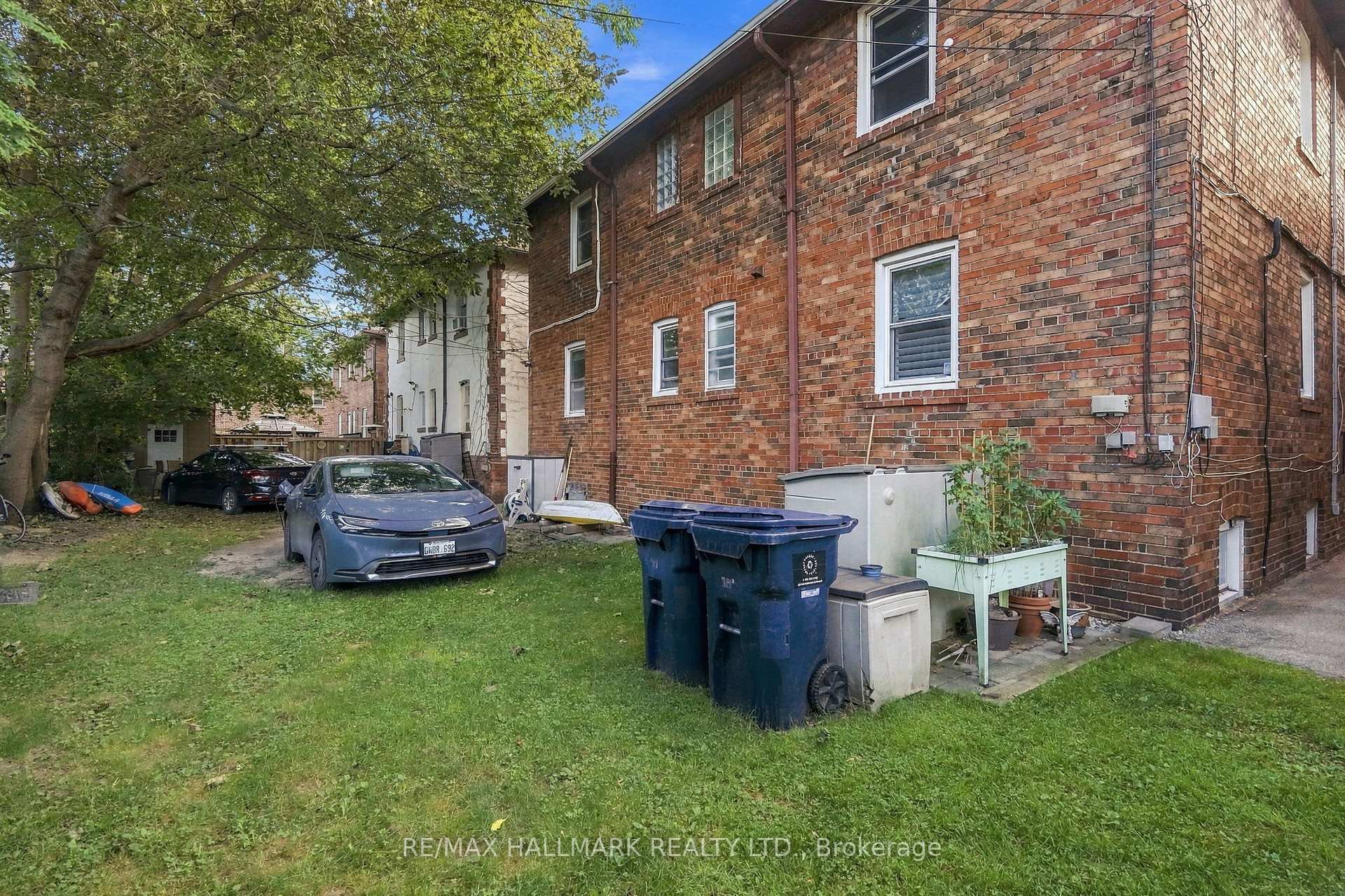 25 Scarboro Beach Boulevard Upper, Toronto Unit: Upper
