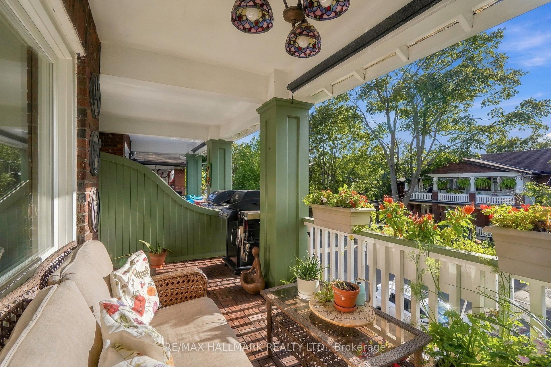 25 Scarboro Beach Boulevard Upper, Toronto Unit: Upper